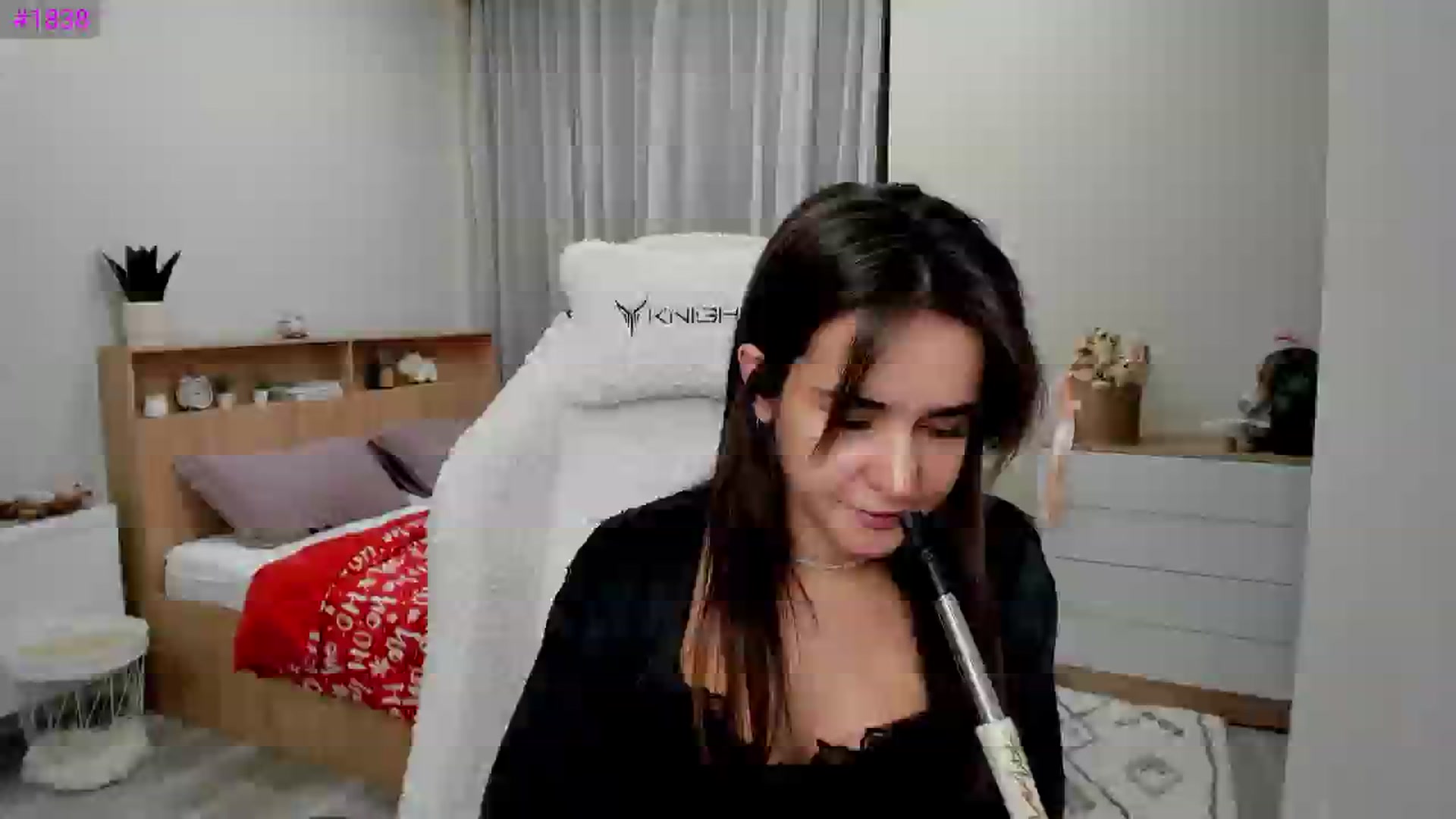 Gallery image thumbnail from Ellies_Smile's myfreecams stream on, 02/06/2025, 14:17 image 6 of 20