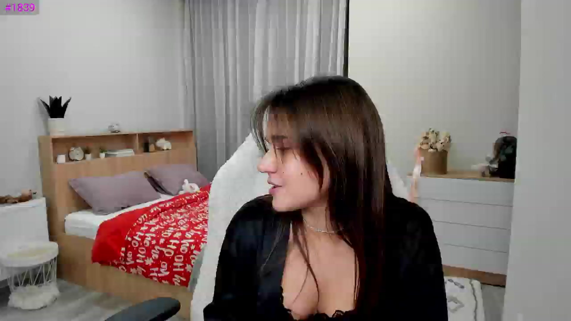 Gallery image thumbnail from Ellies_Smile's myfreecams stream on, 02/06/2025, 14:17 image 10 of 20