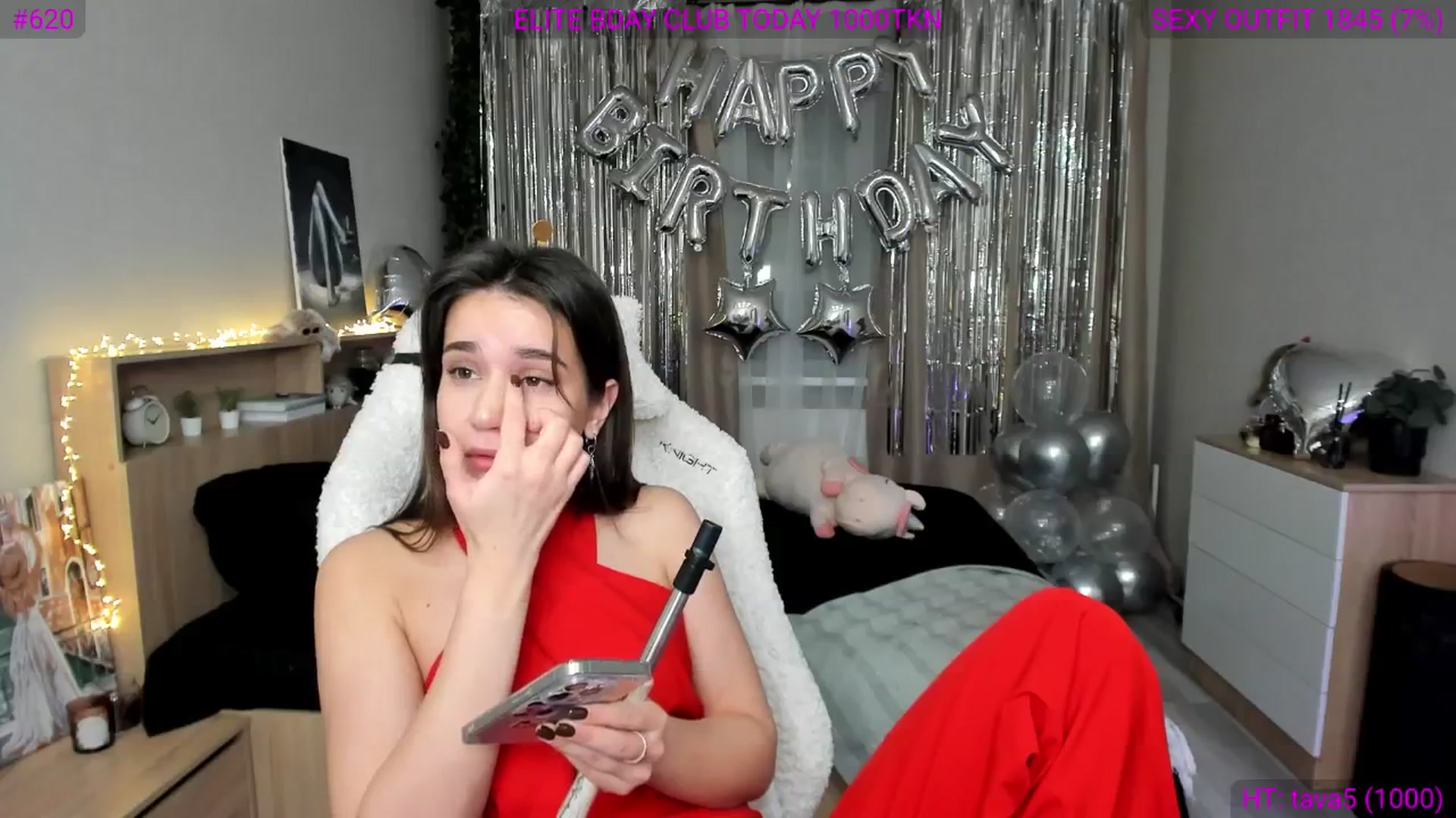 Gallery image thumbnail from Ellies_Smile's myfreecams stream on, 02/13/2025, 02:56 image 18 of 20