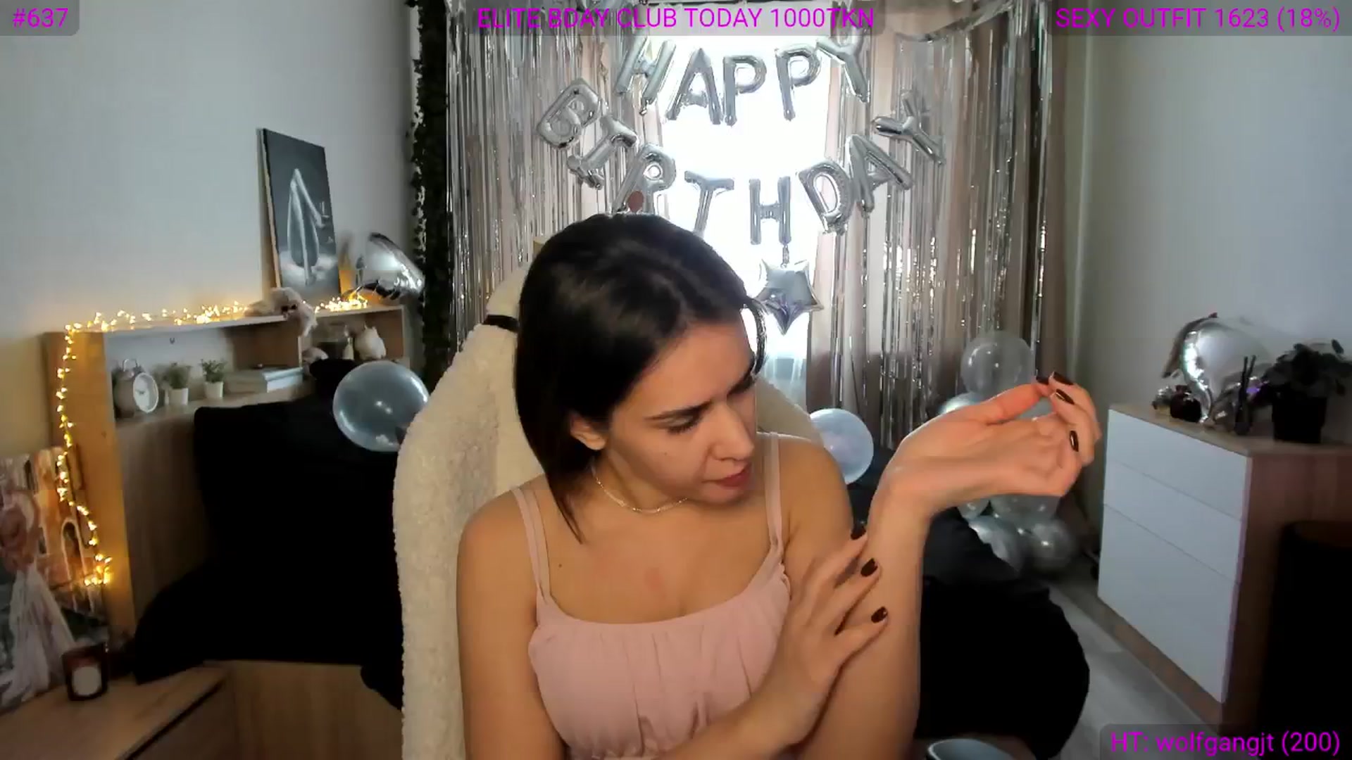 Gallery image thumbnail from Ellies_Smile's myfreecams stream on, 02/13/2025, 10:26 image 14 of 20