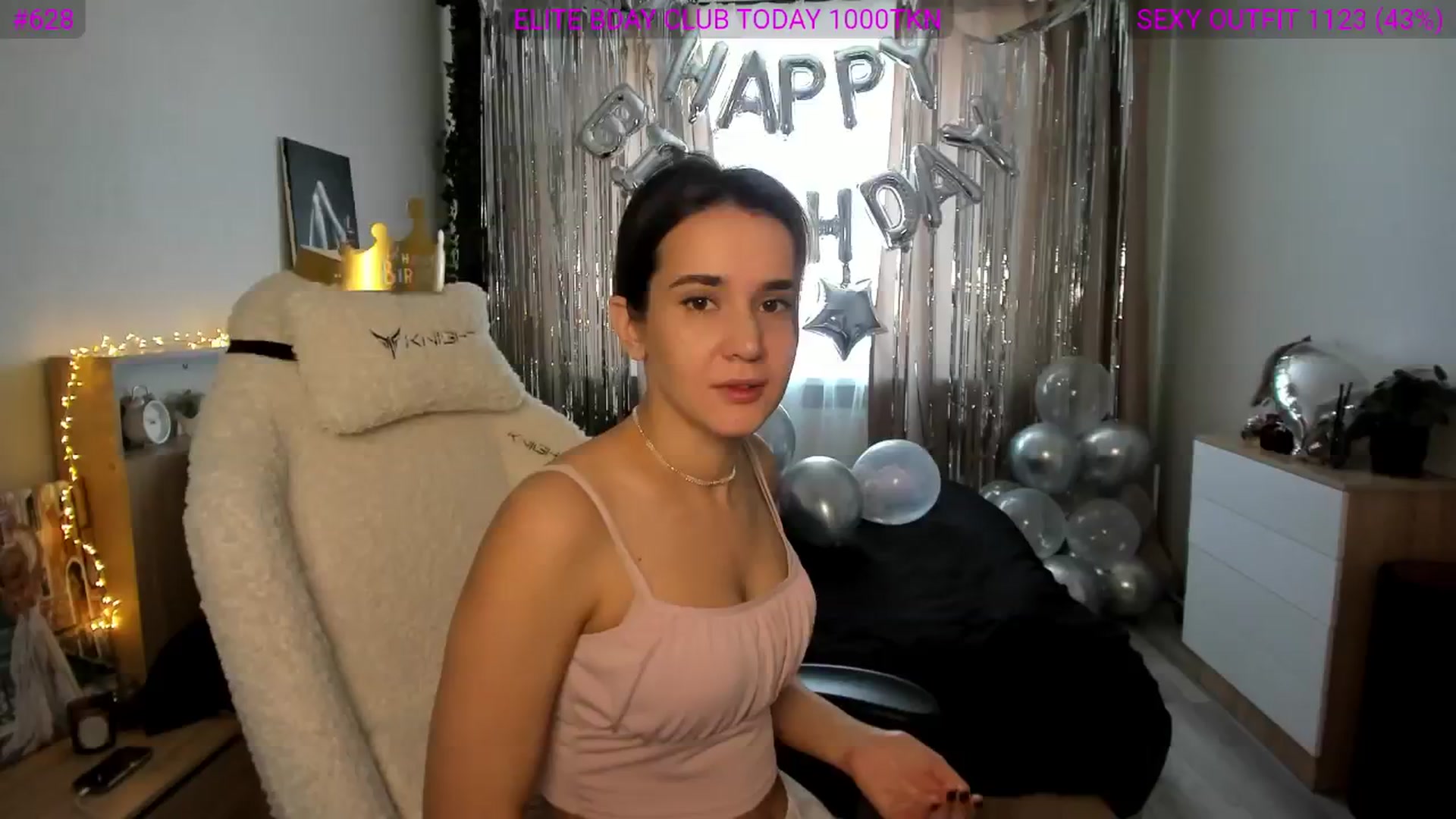 Gallery image thumbnail from Ellies_Smile's myfreecams stream on, 02/13/2025, 12:07 image 5 of 20