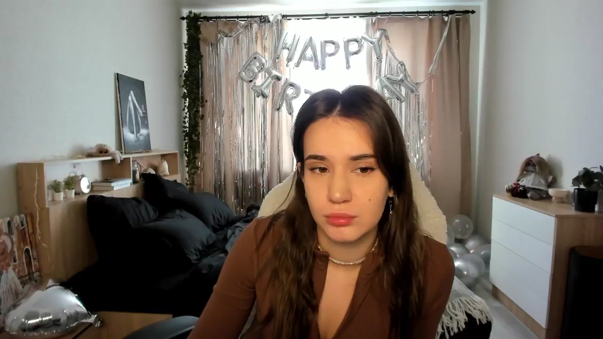 Gallery image thumbnail from Ellies_Smile's myfreecams stream on, 02/18/2025, 11:11 image 2 of 20
