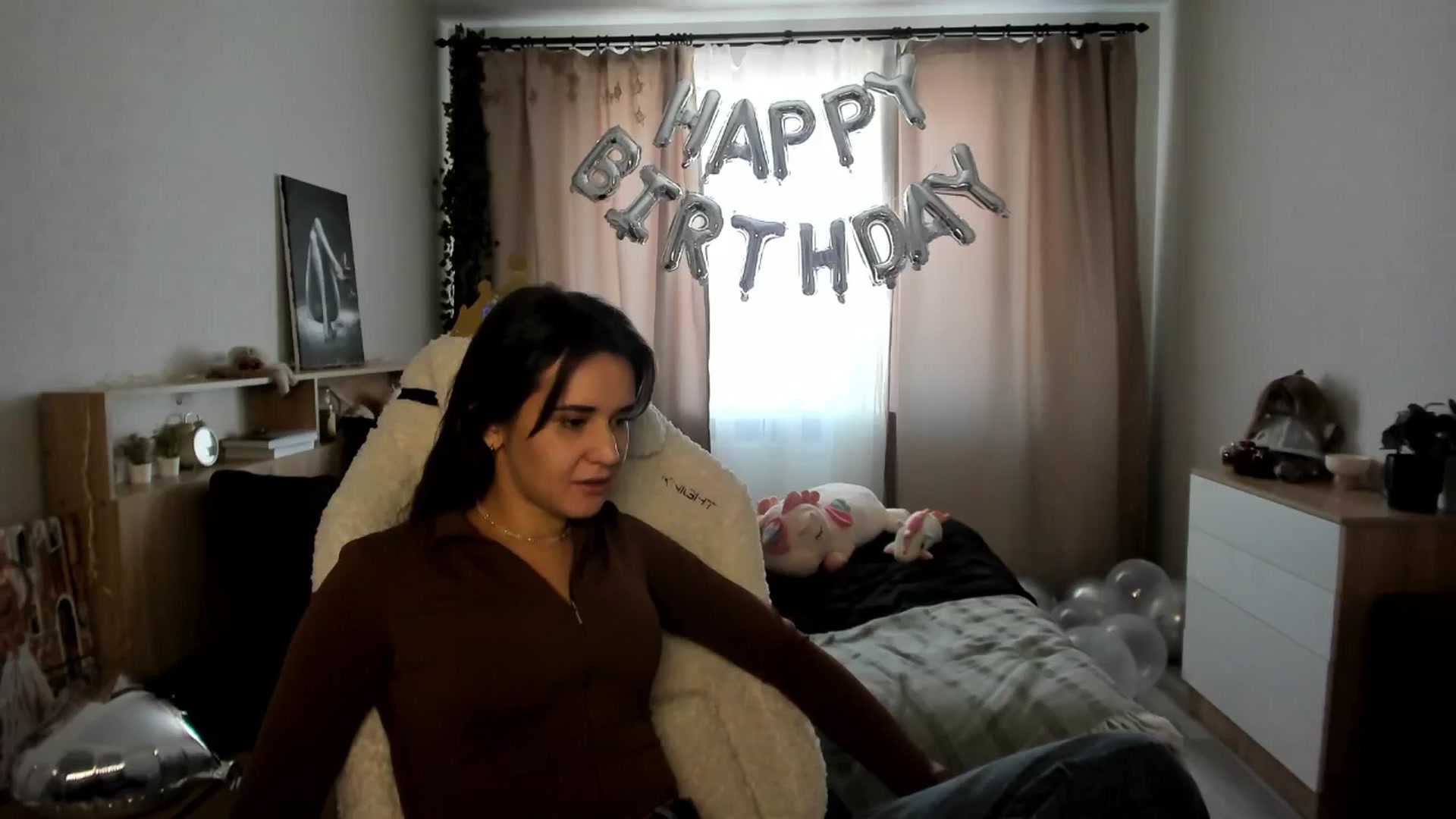 Gallery image thumbnail from Ellies_Smile's myfreecams stream on, 02/18/2025, 11:11 image 18 of 20