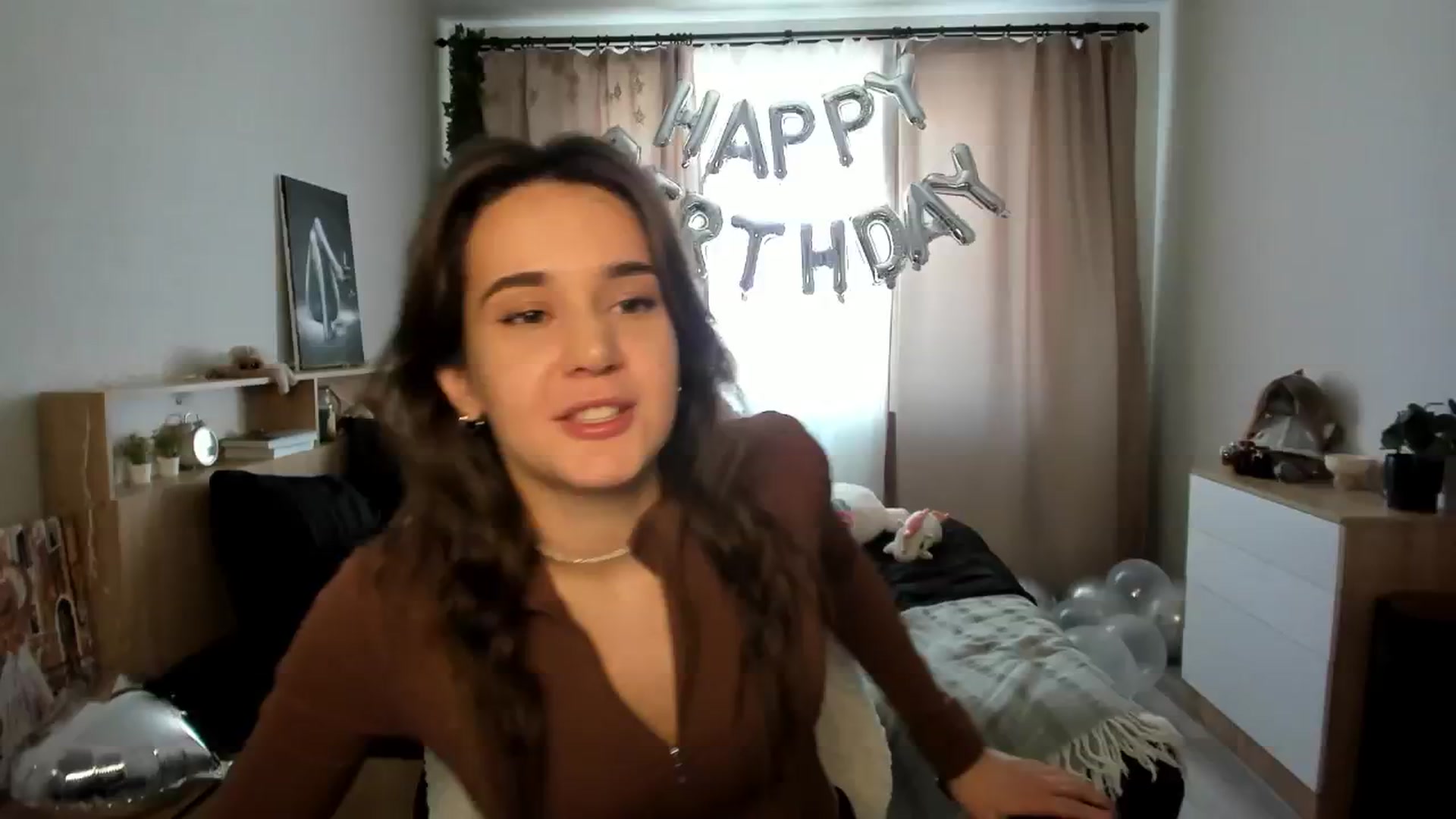 Gallery image thumbnail from Ellies_Smile's myfreecams stream on, 02/18/2025, 11:11 image 17 of 20