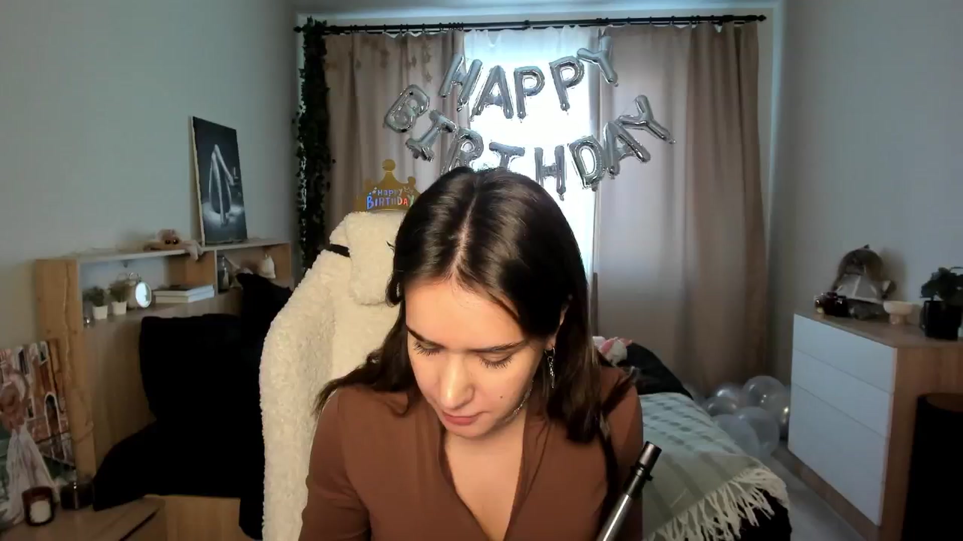 Gallery image thumbnail from Ellies_Smile's myfreecams stream on, 02/18/2025, 13:45 image 12 of 20