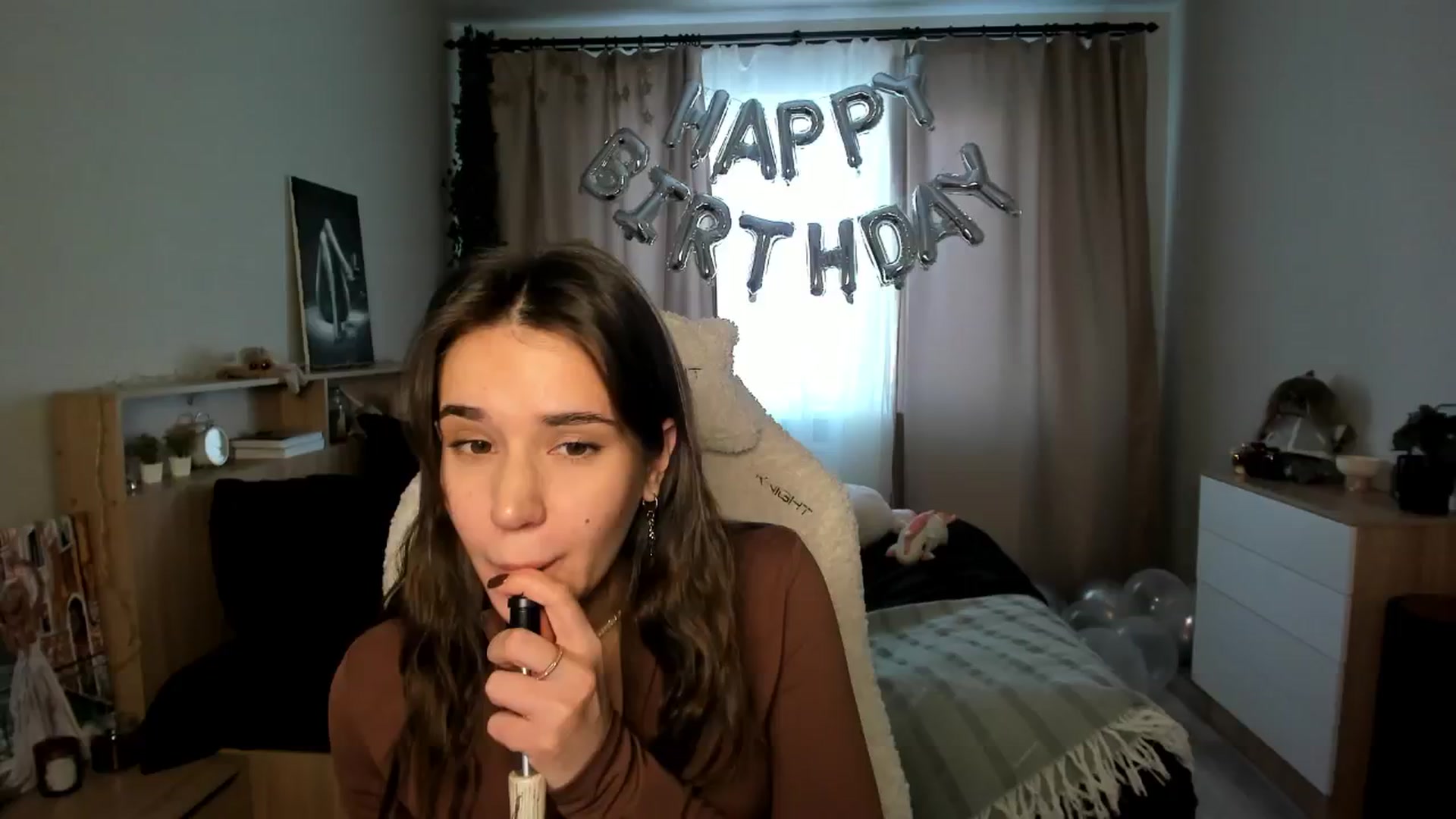 Gallery image thumbnail from Ellies_Smile's myfreecams stream on, 02/18/2025, 13:45 image 17 of 20