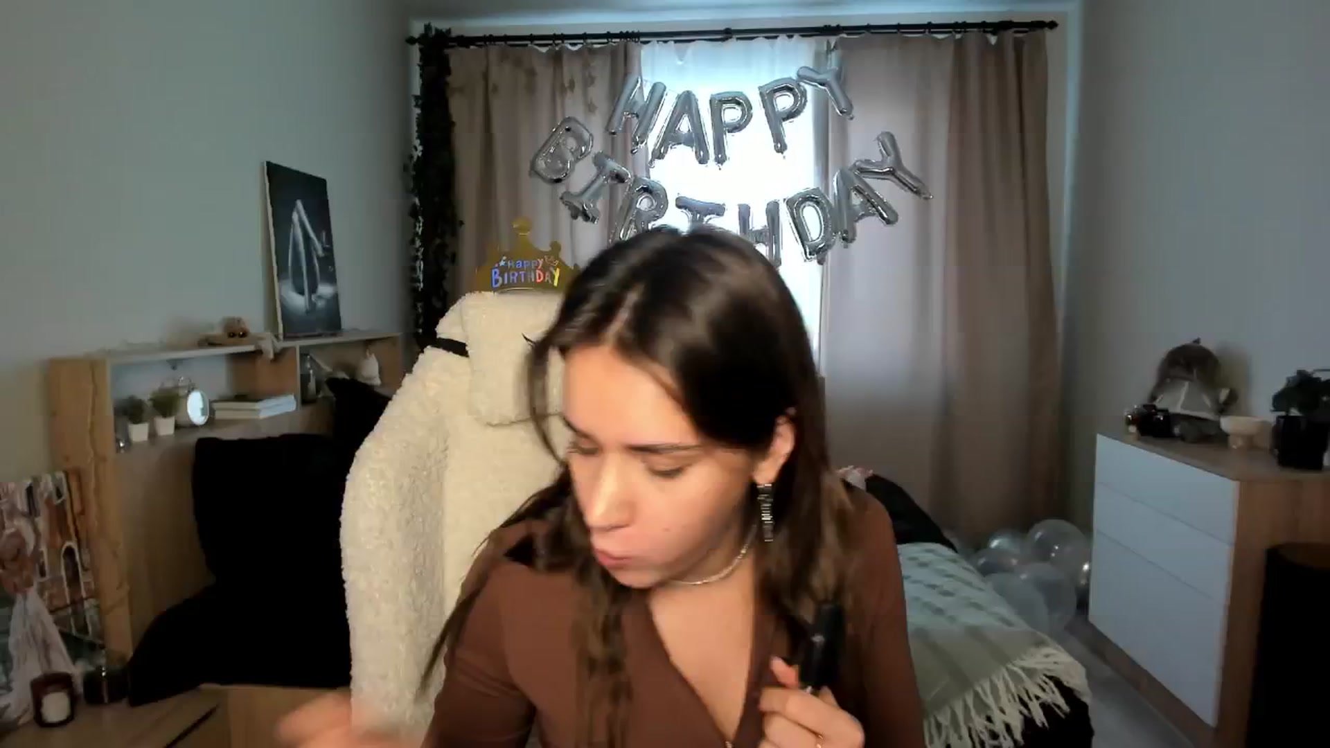 Gallery image thumbnail from Ellies_Smile's myfreecams stream on, 02/18/2025, 13:45 image 16 of 20