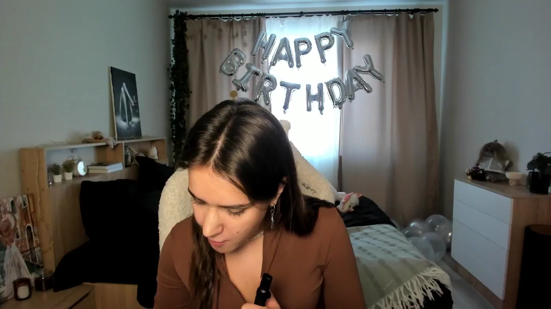 Gallery image thumbnail from Ellies_Smile's myfreecams stream on, 02/18/2025, 13:45 image 10 of 20