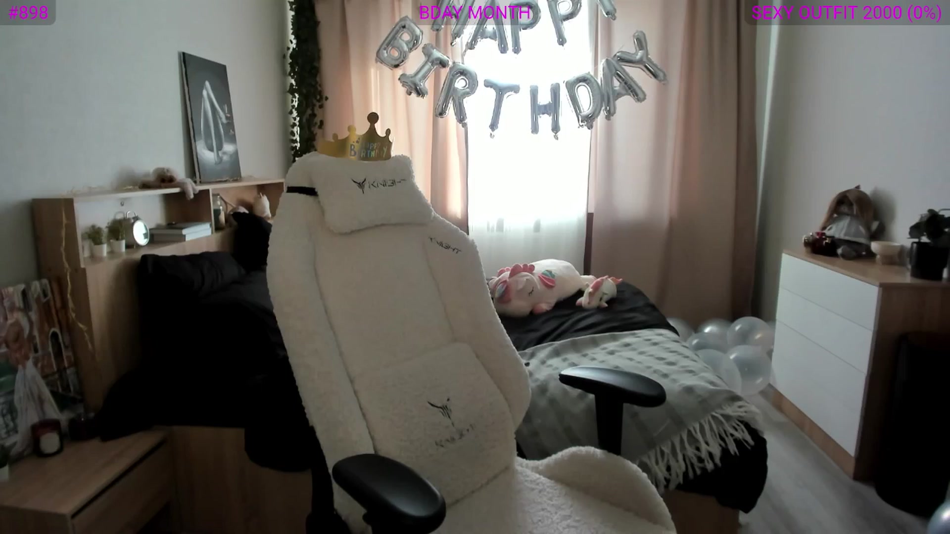 Gallery image thumbnail from Ellies_Smile's myfreecams stream on, 02/19/2025, 09:16 image 10 of 20