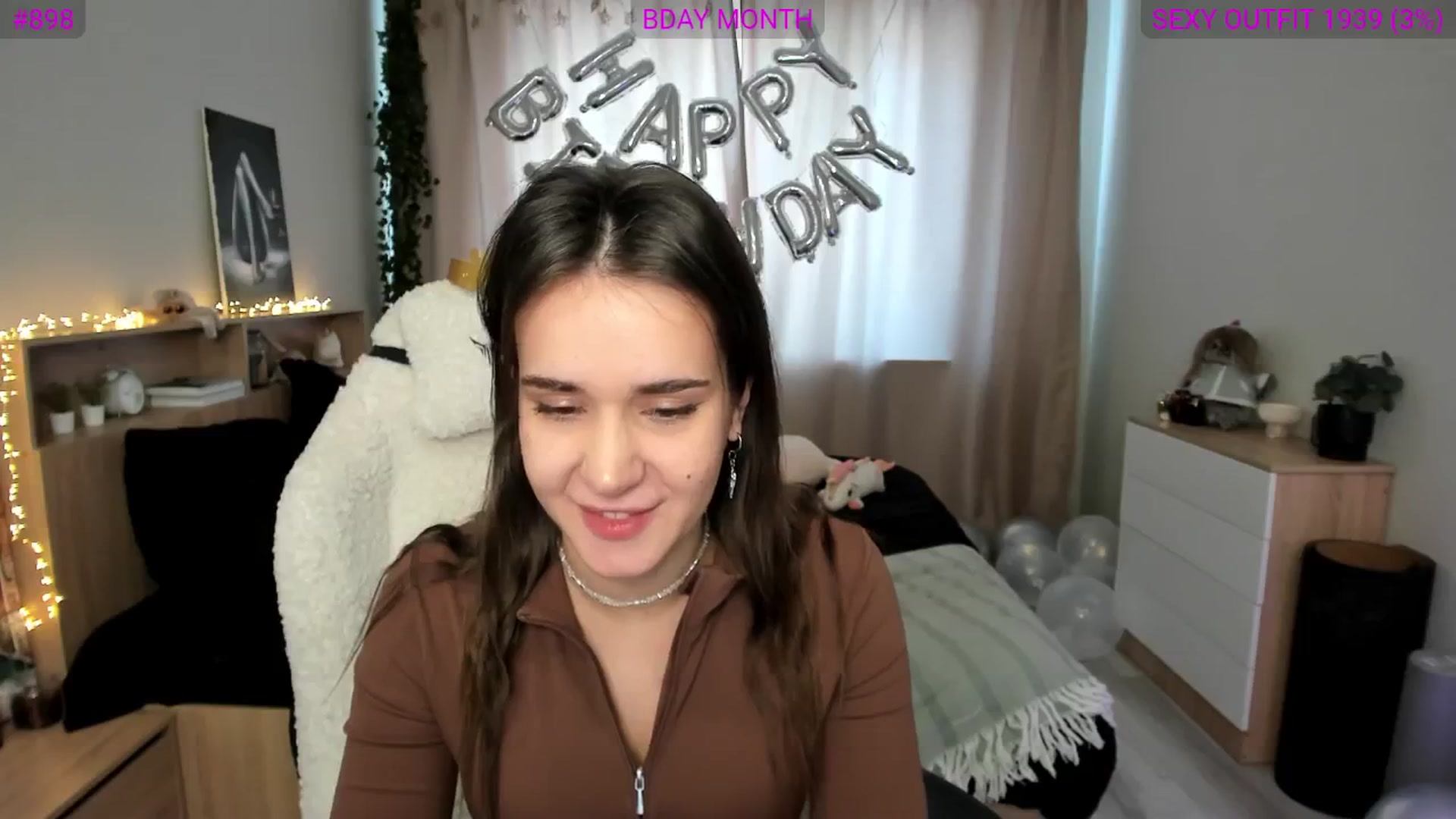 Gallery image thumbnail from Ellies_Smile's myfreecams stream on, 02/19/2025, 10:51 image 19 of 20