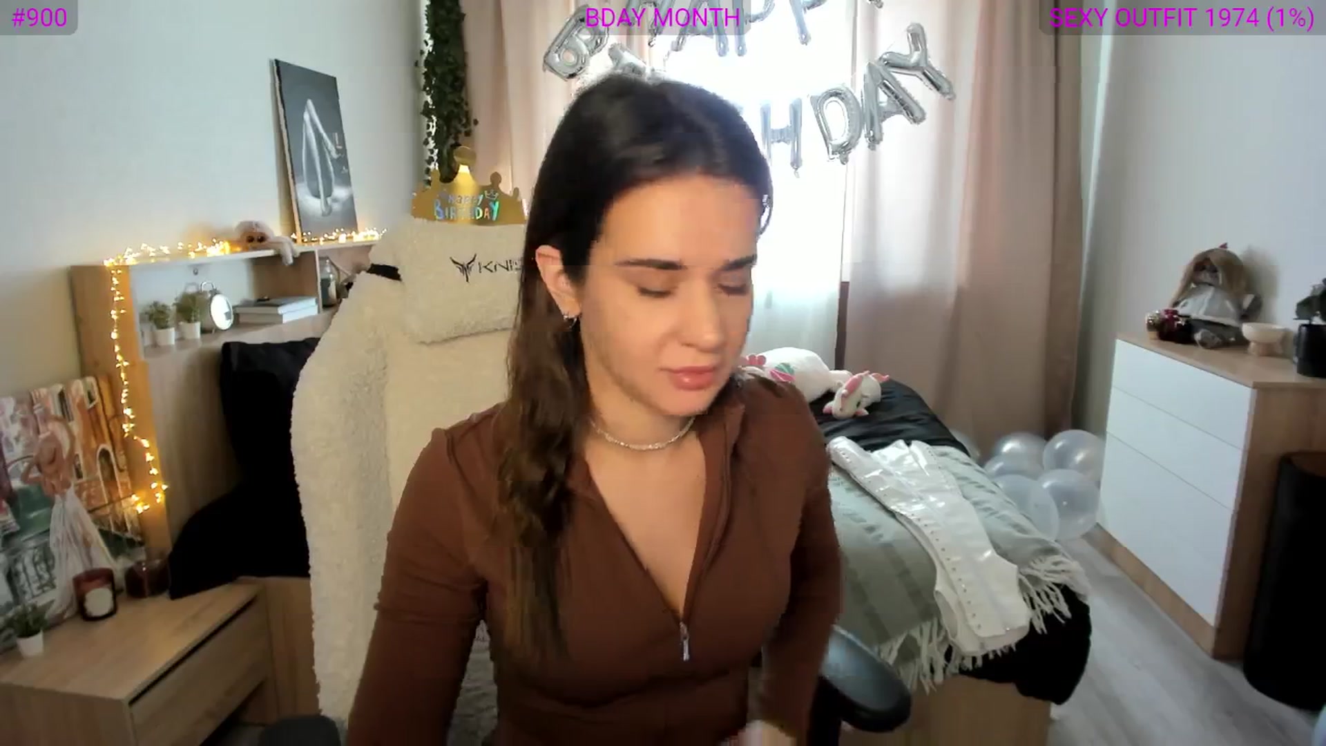Gallery image thumbnail from Ellies_Smile's myfreecams stream on, 02/19/2025, 10:51 image 8 of 20