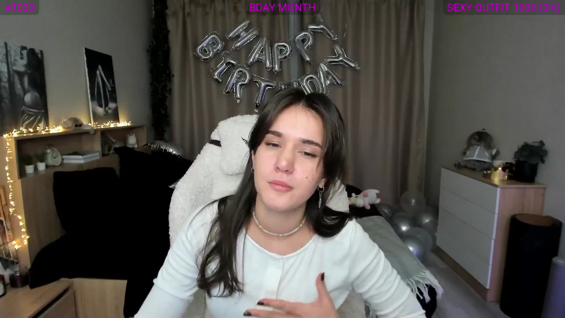 Gallery image thumbnail from Ellies_Smile's myfreecams stream on, 02/22/2025, 20:09 image 5 of 20