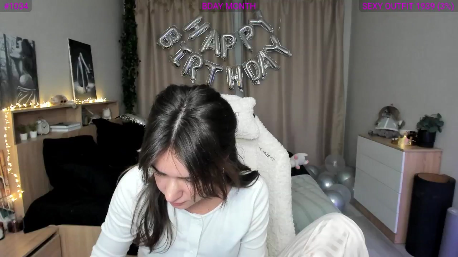 Gallery image thumbnail from Ellies_Smile's myfreecams stream on, 02/22/2025, 20:09 image 11 of 20