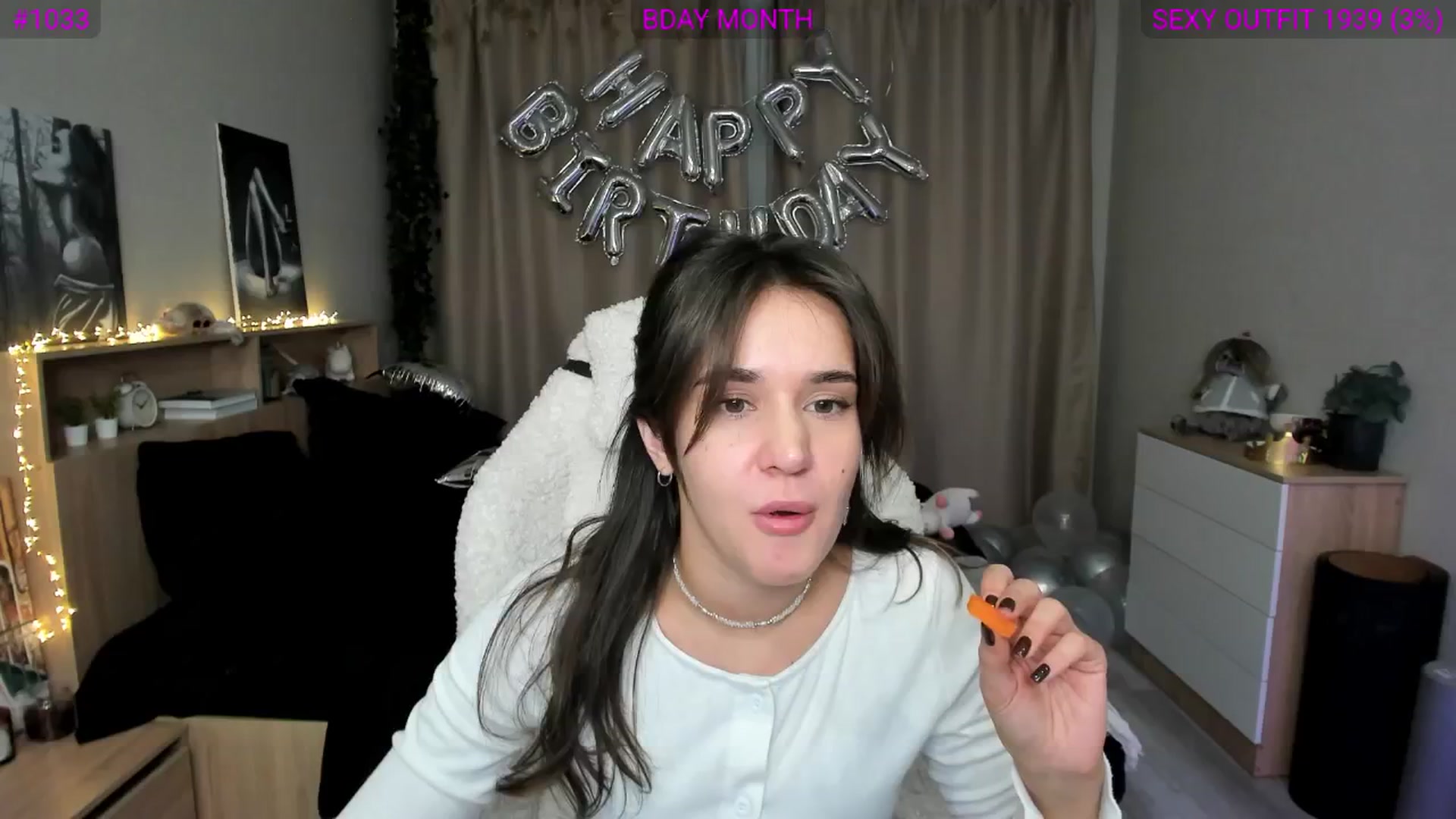 Gallery image thumbnail from Ellies_Smile's myfreecams stream on, 02/22/2025, 20:09 image 2 of 20