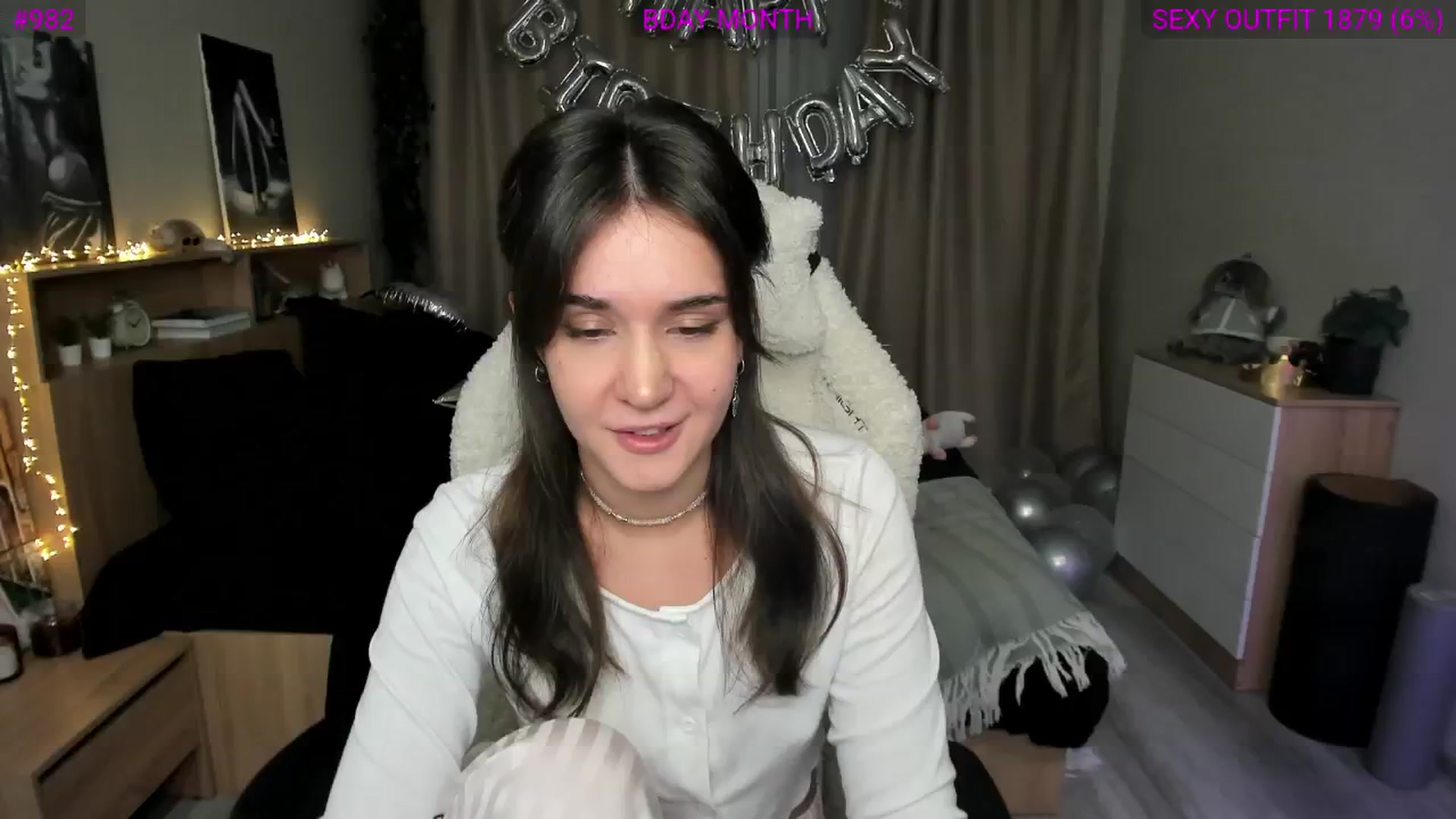 Gallery image thumbnail from Ellies_Smile's myfreecams stream on, 02/22/2025, 23:14 image 8 of 20