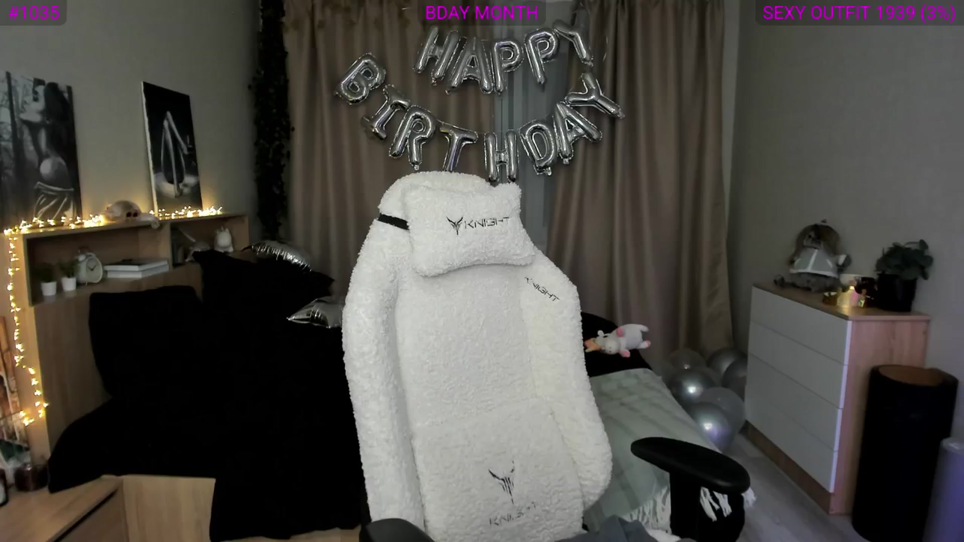 Gallery image thumbnail from Ellies_Smile's myfreecams stream on, 02/22/2025, 23:14 image 2 of 20