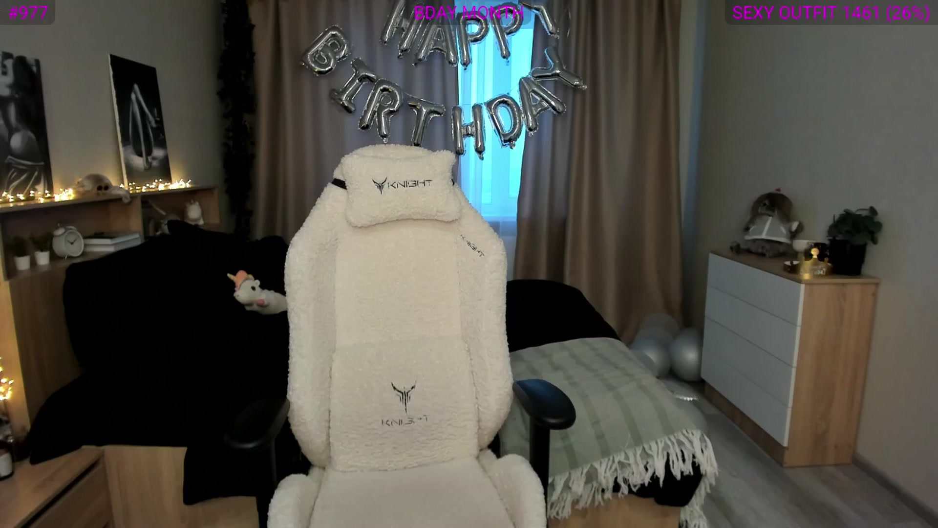 Gallery image thumbnail from Ellies_Smile's myfreecams stream on, 02/27/2025, 15:05 image 7 of 20