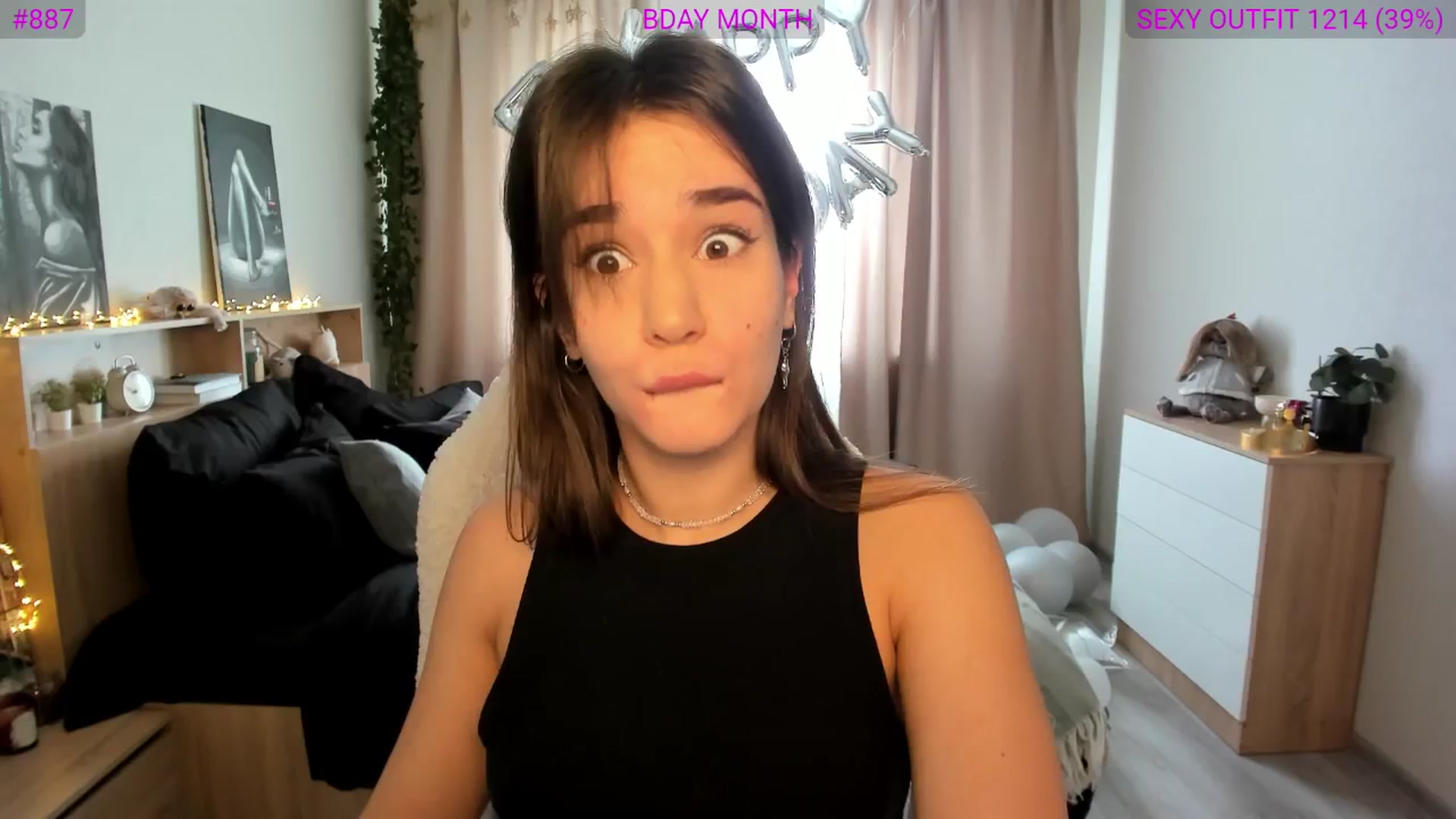 Gallery image thumbnail from Ellies_Smile's myfreecams stream on, 02/28/2025, 10:27 image 9 of 20