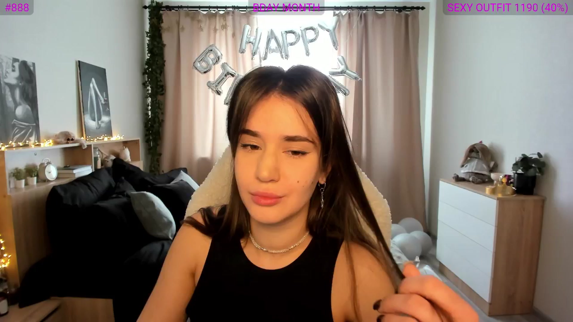 Gallery image thumbnail from Ellies_Smile's myfreecams stream on, 02/28/2025, 10:27 image 14 of 20