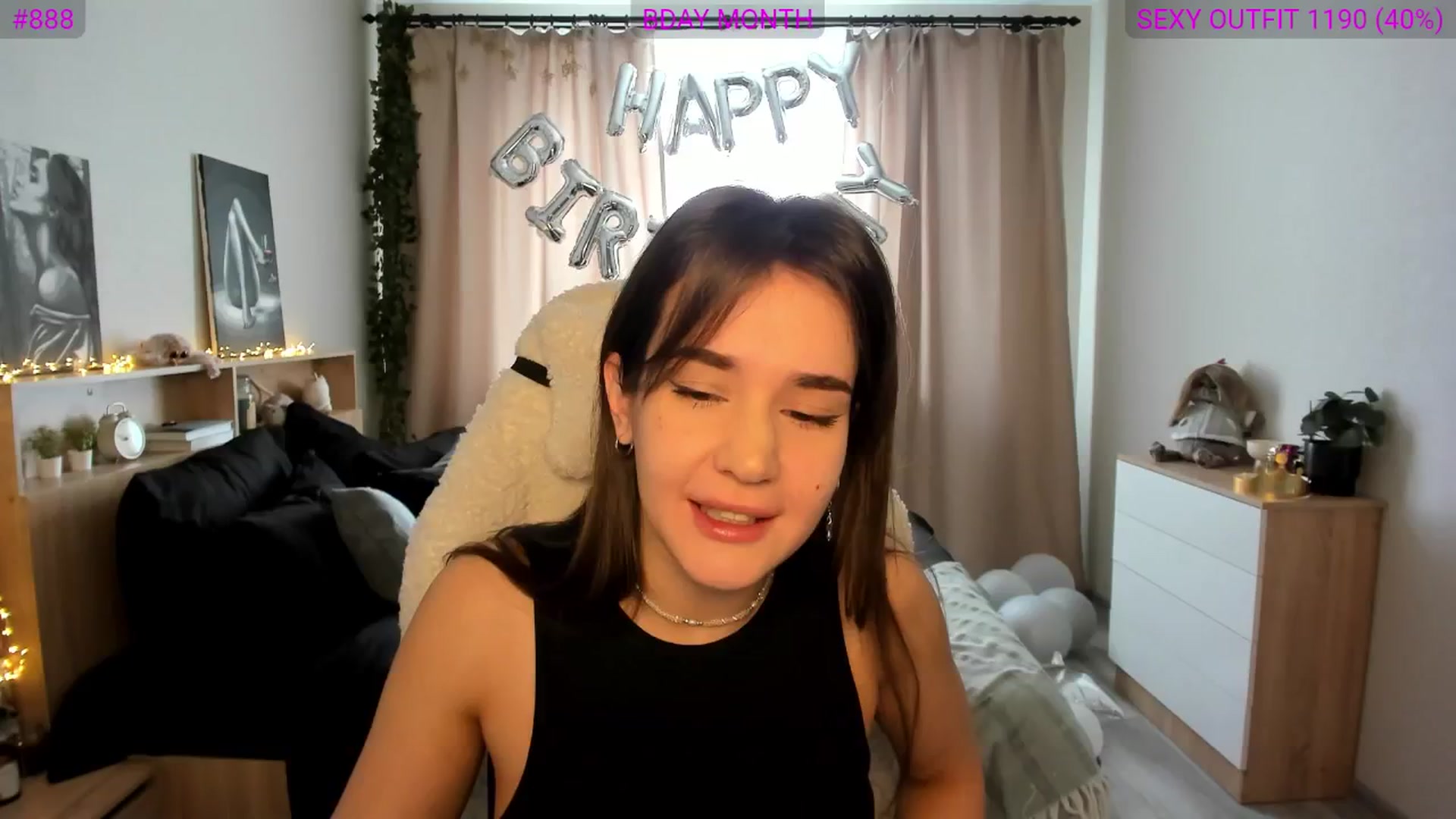 Gallery image thumbnail from Ellies_Smile's myfreecams stream on, 02/28/2025, 10:27 image 13 of 20