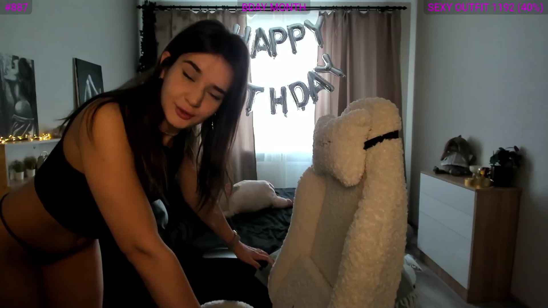 Gallery image thumbnail from Ellies_Smile's myfreecams stream on, 02/28/2025, 10:27 image 11 of 20