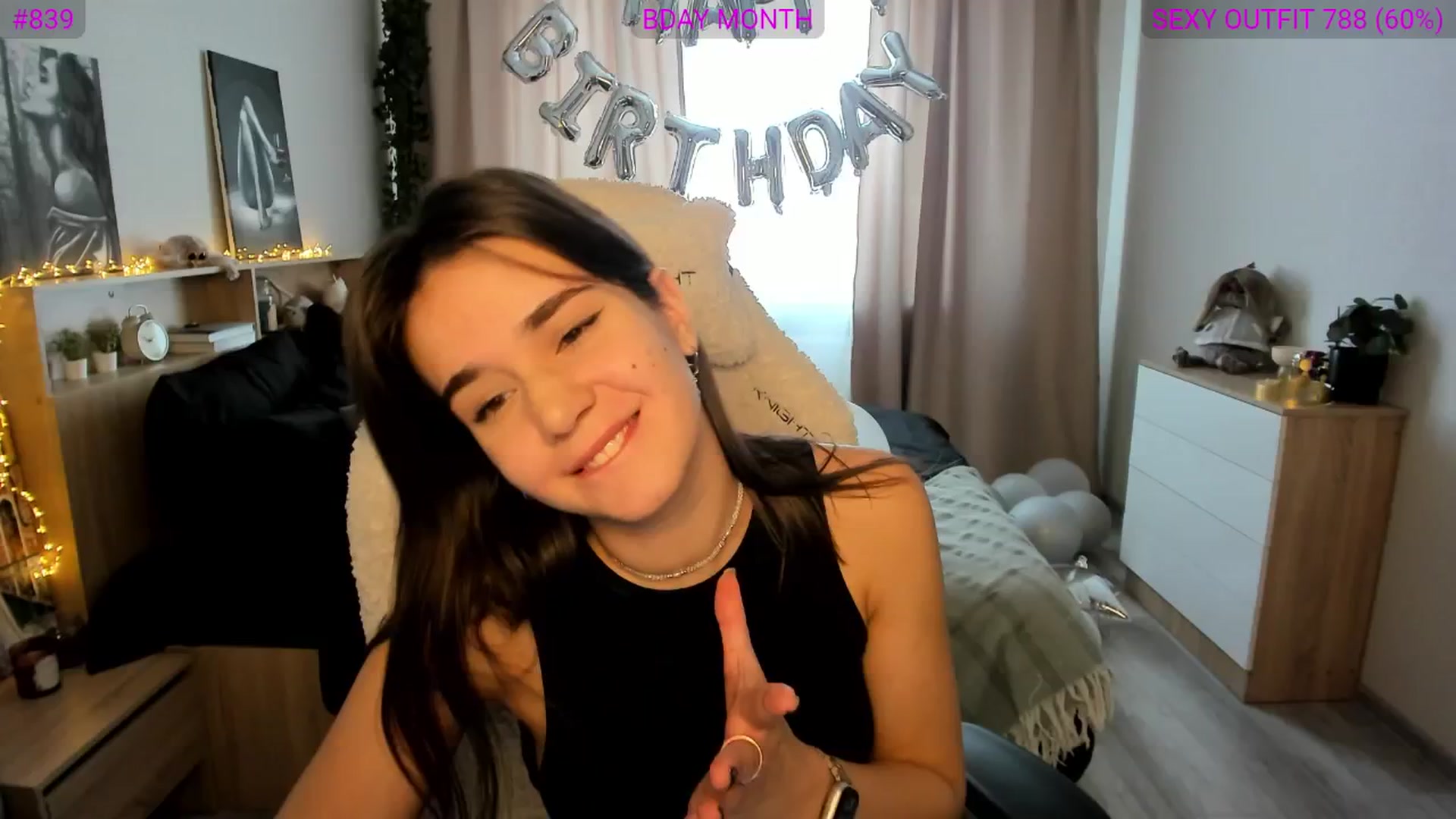 Gallery image thumbnail from Ellies_Smile's myfreecams stream on, 02/28/2025, 11:24 image 9 of 20