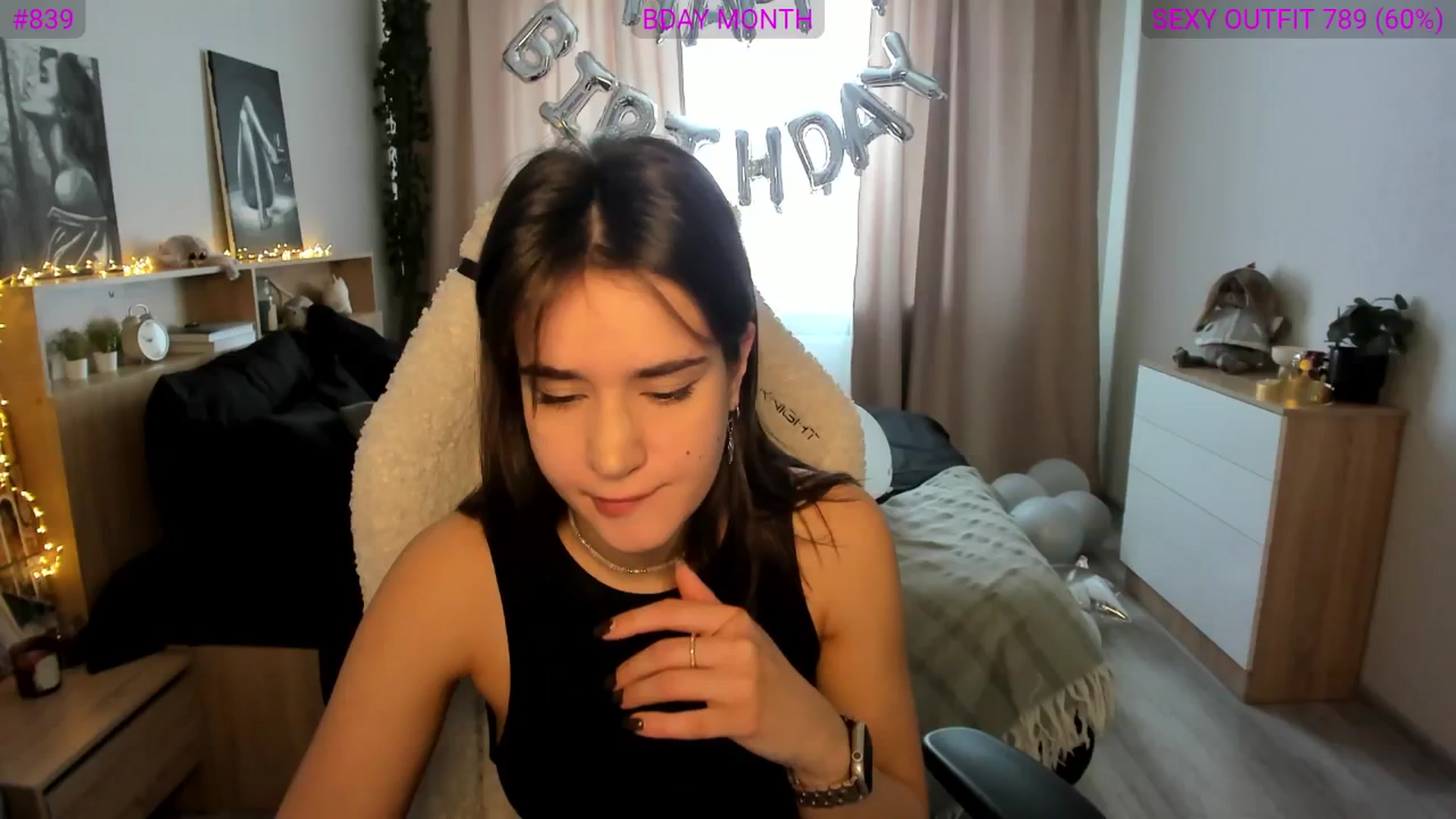 Gallery image thumbnail from Ellies_Smile's myfreecams stream on, 02/28/2025, 11:24 image 2 of 20