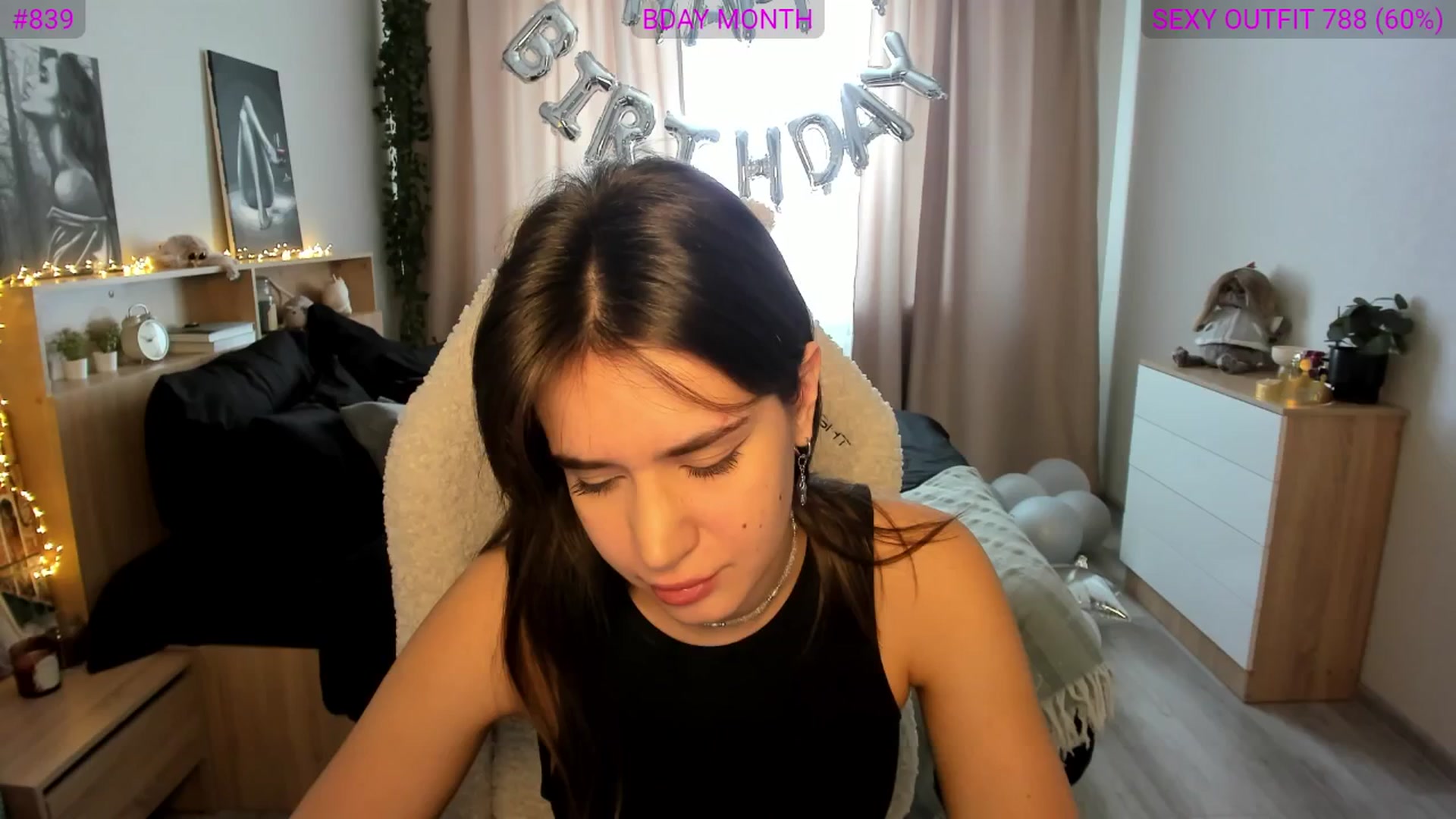 Gallery image thumbnail from Ellies_Smile's myfreecams stream on, 02/28/2025, 11:24 image 4 of 20