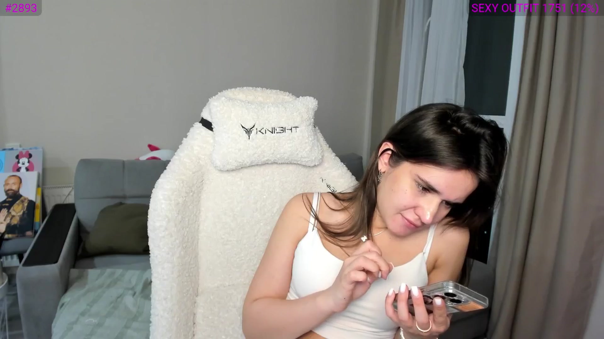 Gallery image thumbnail from Ellies_Smile's myfreecams stream on, 03/16/2025, 18:12 image 10 of 20