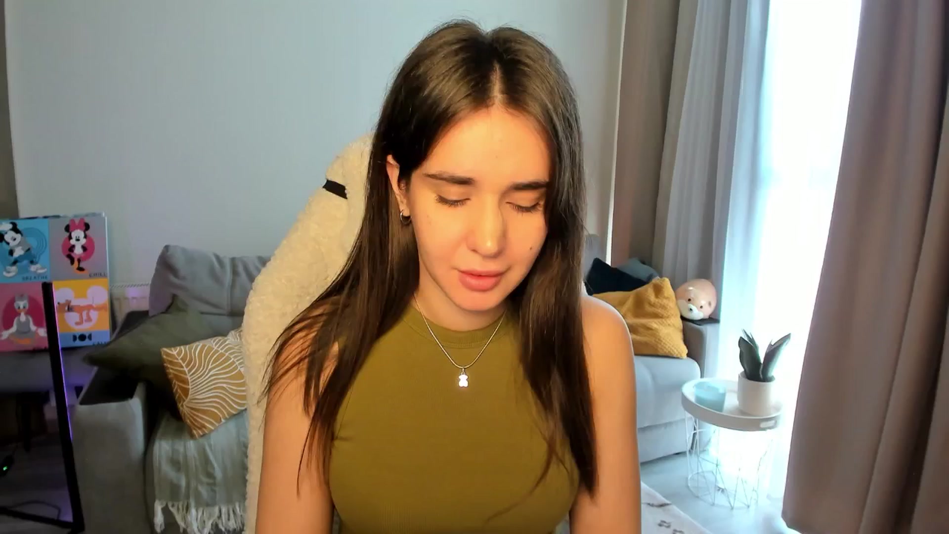 Gallery image thumbnail from Ellies_Smile's myfreecams stream on, 03/25/2025, 10:48 image 10 of 20