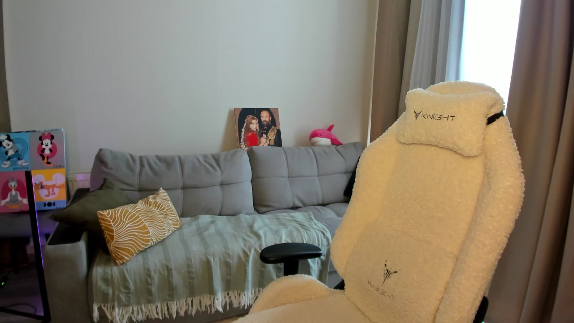 Gallery image thumbnail from Ellies_Smile's myfreecams stream on, 03/25/2025, 10:48 image 13 of 20