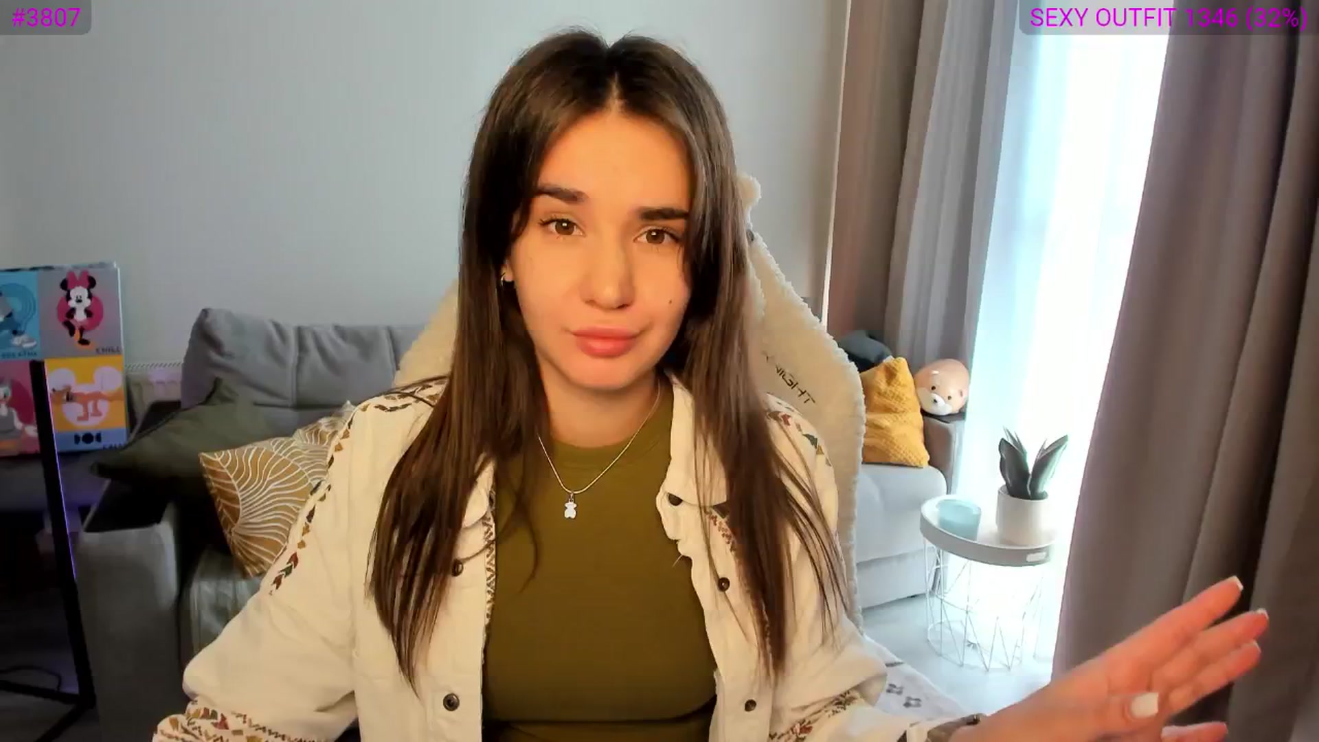 Gallery image thumbnail from Ellies_Smile's myfreecams stream on, 03/25/2025, 10:48 image 3 of 20
