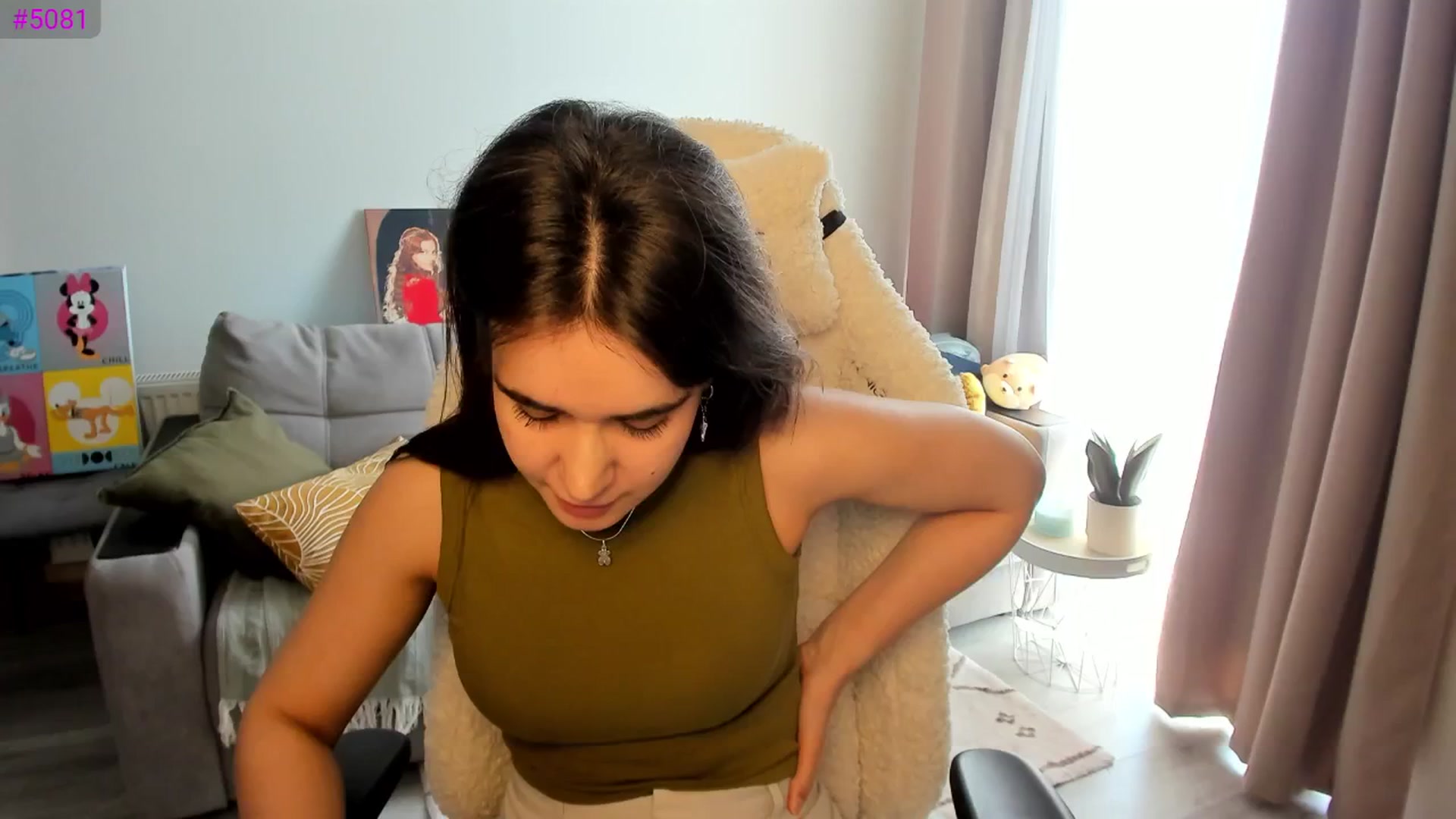 Gallery image thumbnail from Ellies_Smile's myfreecams stream on, 04/15/2025, 09:10 image 19 of 20