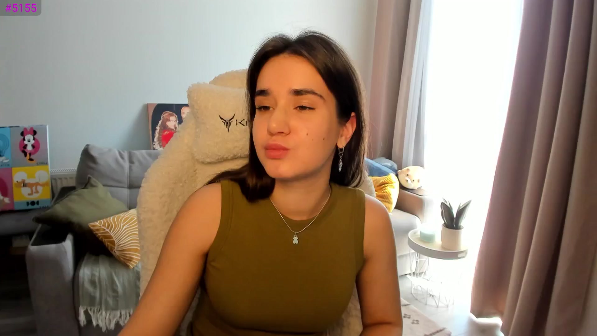 Gallery image thumbnail from Ellies_Smile's myfreecams stream on, 04/15/2025, 09:10 image 15 of 20