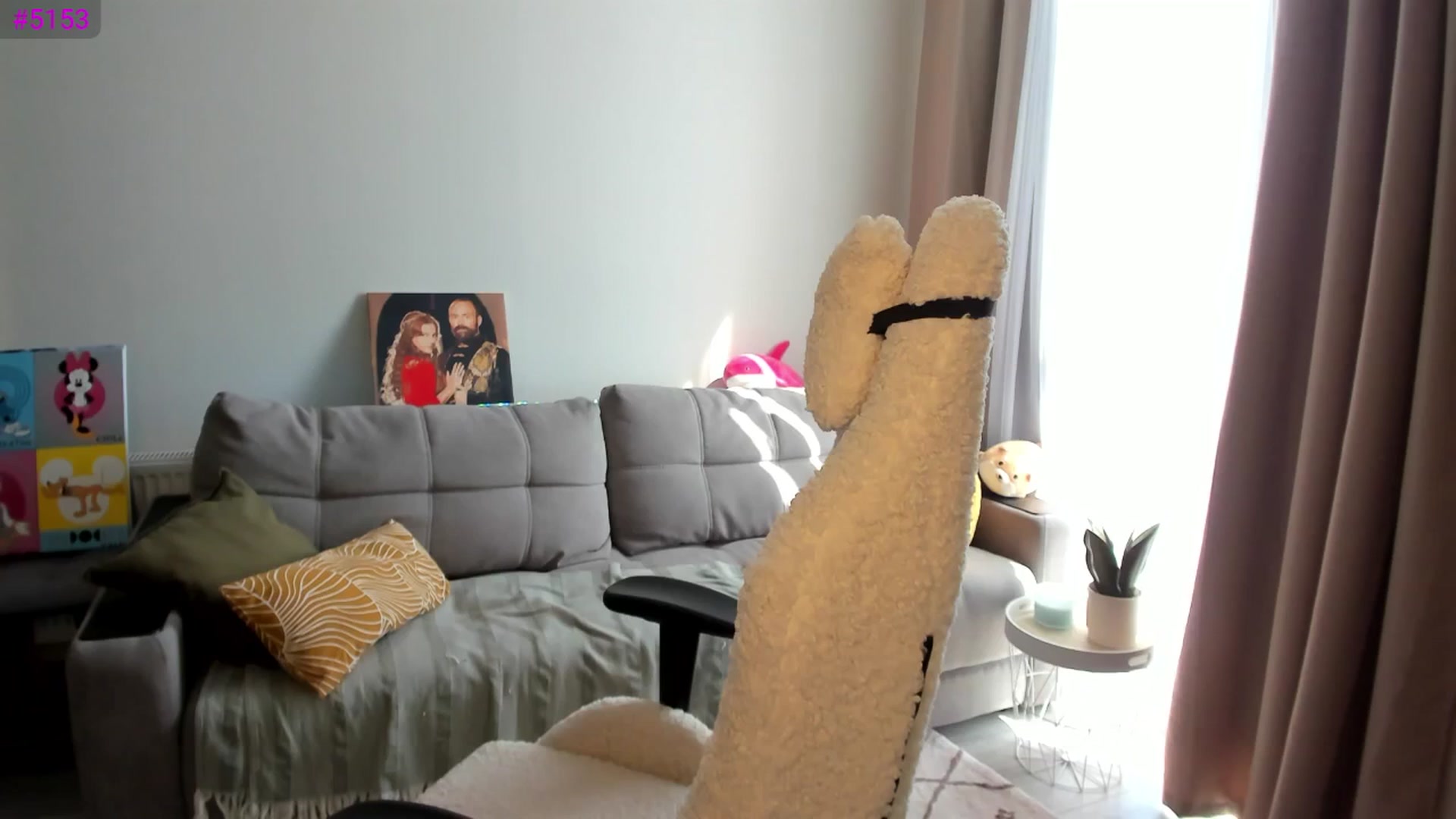 Gallery image thumbnail from Ellies_Smile's myfreecams stream on, 04/15/2025, 09:10 image 13 of 20
