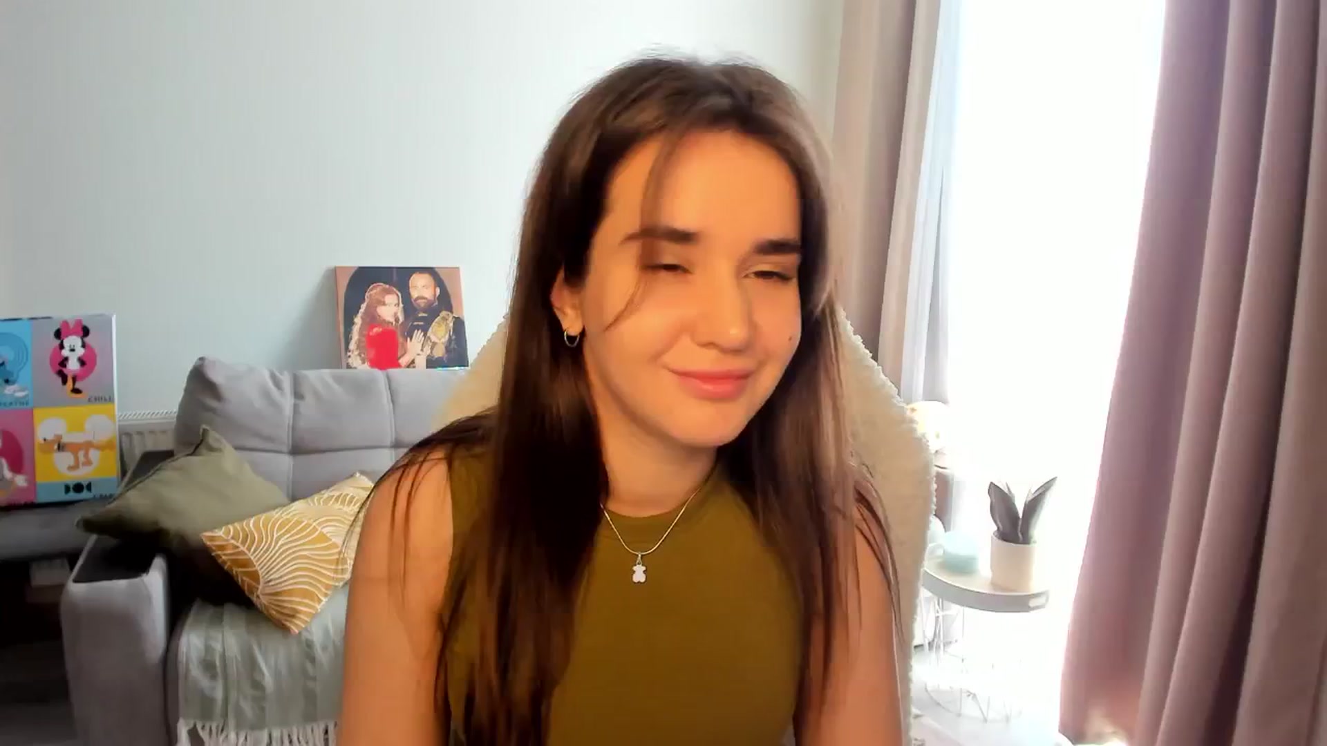 Gallery image thumbnail from Ellies_Smile's myfreecams stream on, 04/15/2025, 09:10 image 8 of 20