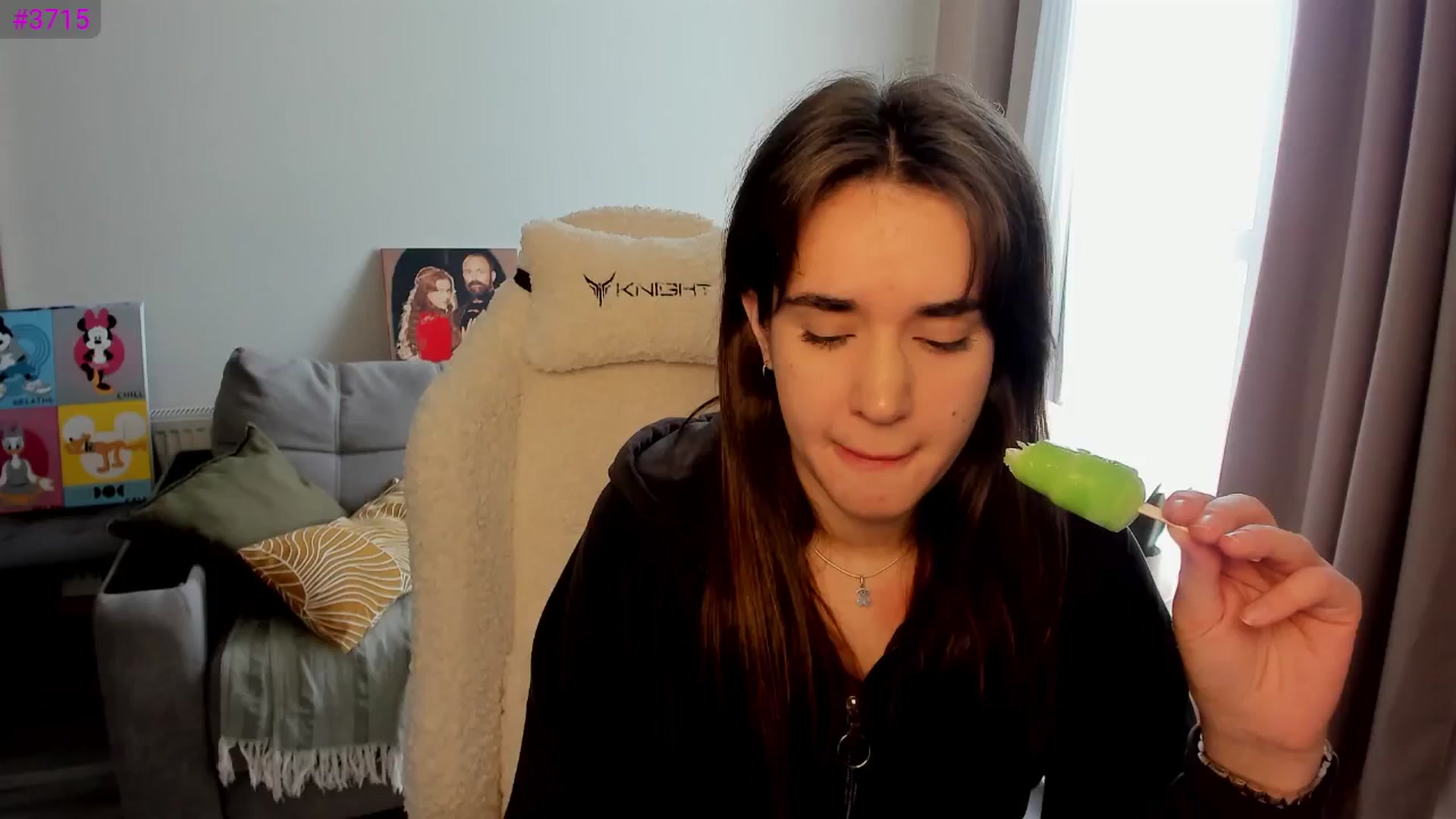 Gallery image thumbnail from Ellies_Smile's myfreecams stream on, 04/24/2025, 09:11 image 6 of 20