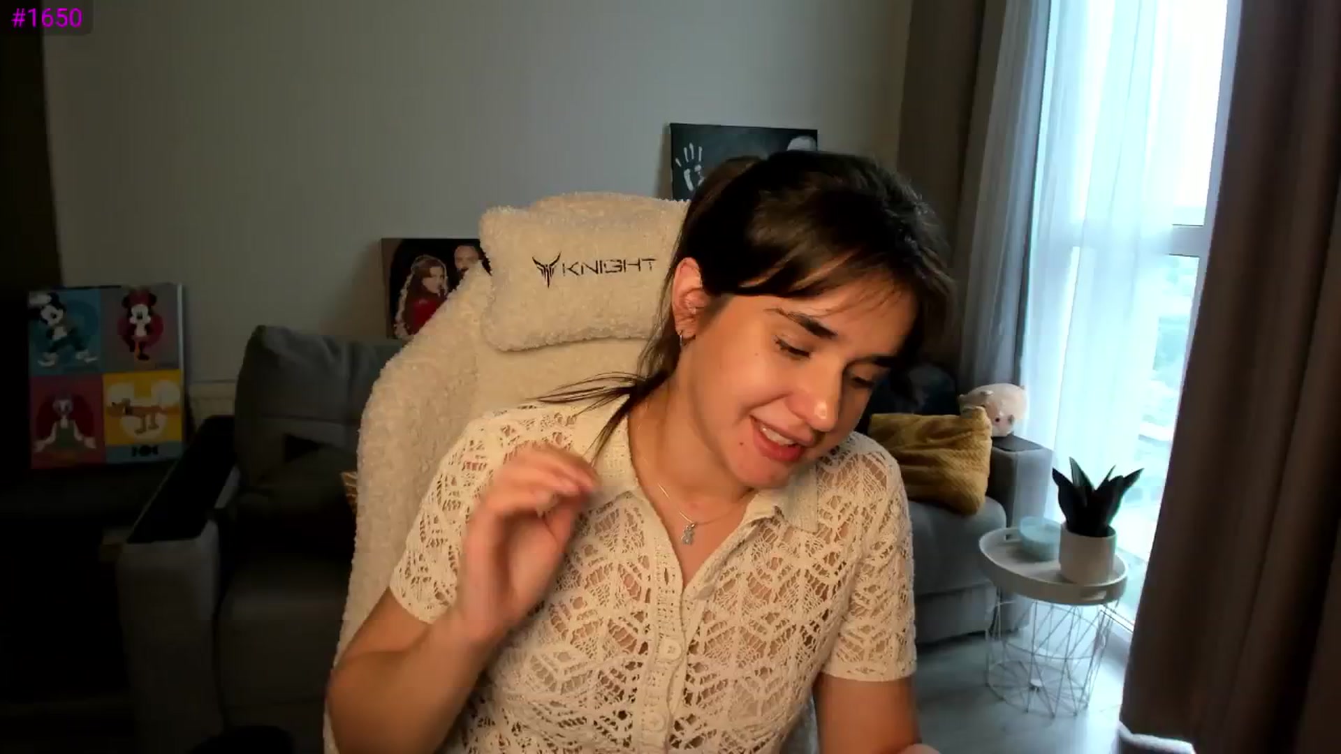 Gallery image thumbnail from Ellies_Smile's myfreecams stream on, 04/26/2025, 14:26 image 10 of 20
