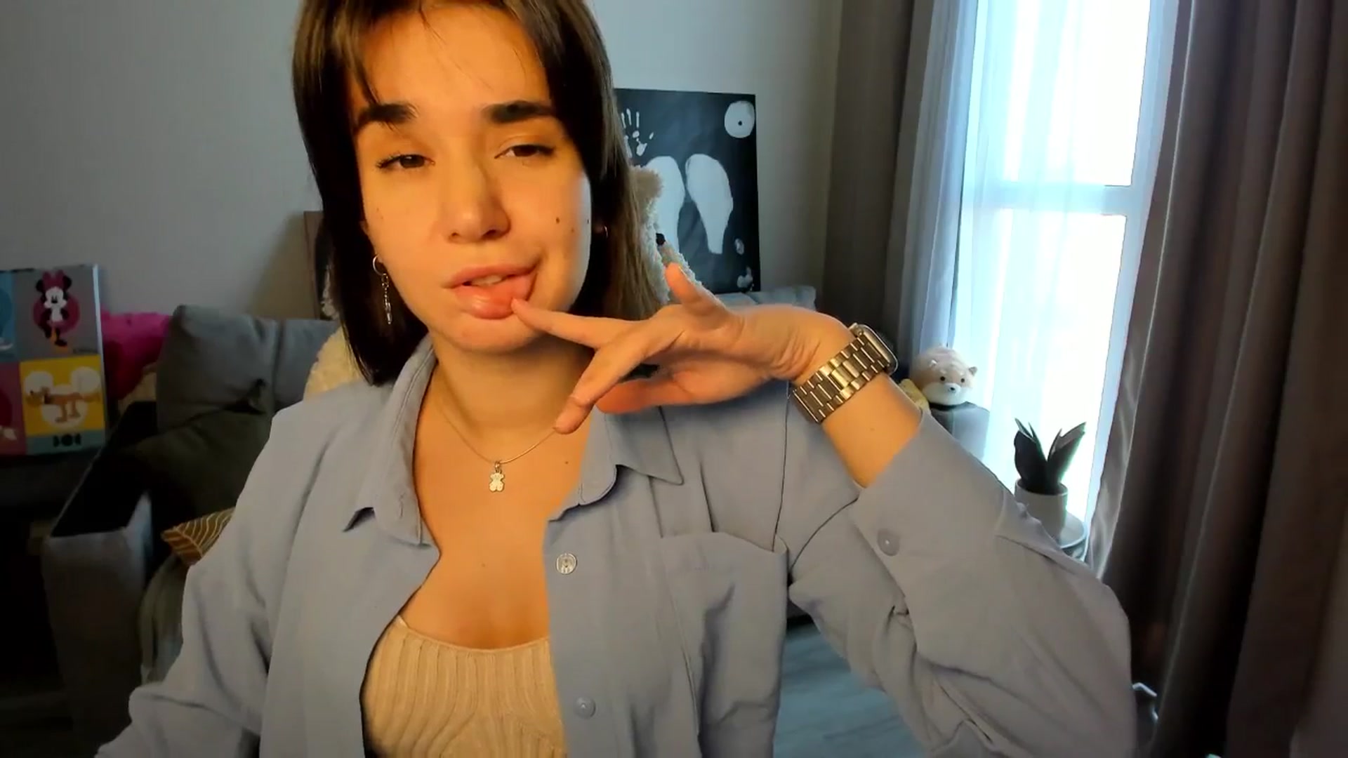 Gallery image thumbnail from Ellies_Smile's myfreecams stream on, 04/29/2025, 13:11 image 3 of 20