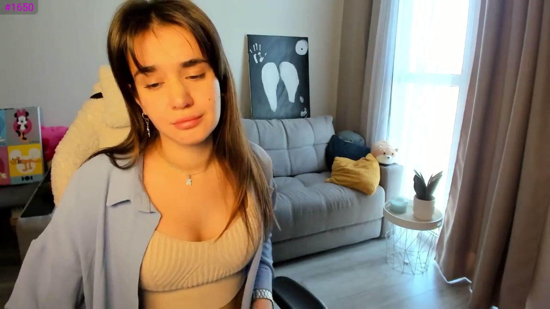 Gallery image thumbnail from Ellies_Smile's myfreecams stream on, 04/29/2025, 13:11 image 19 of 20