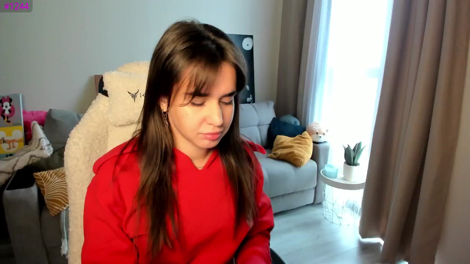 Gallery image thumbnail from Ellies_Smile's myfreecams stream on, 04/30/2025, 05:13 image 7 of 20