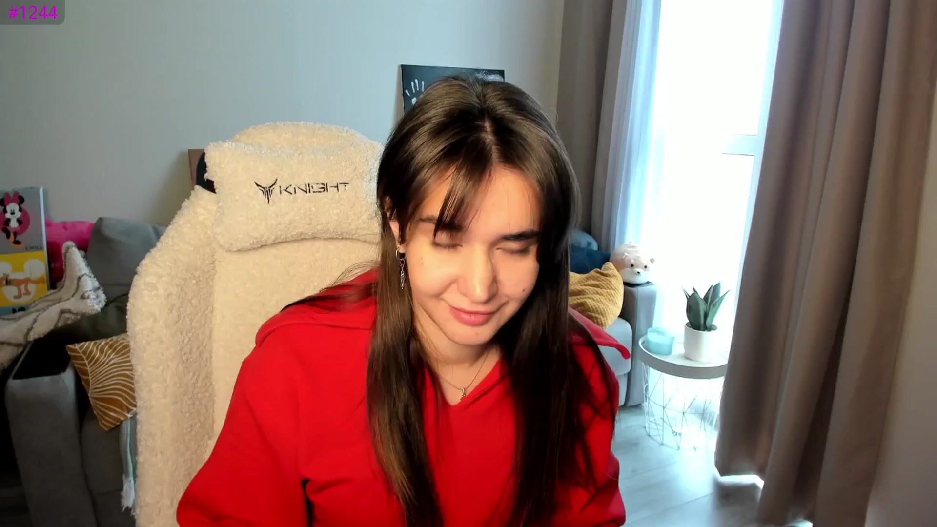 Gallery image thumbnail from Ellies_Smile's myfreecams stream on, 04/30/2025, 05:13 image 4 of 20