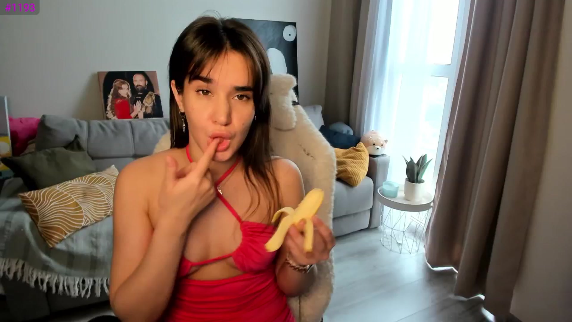 Gallery image thumbnail from Ellies_Smile's myfreecams stream on, 04/30/2025, 06:02 image 1 of 20