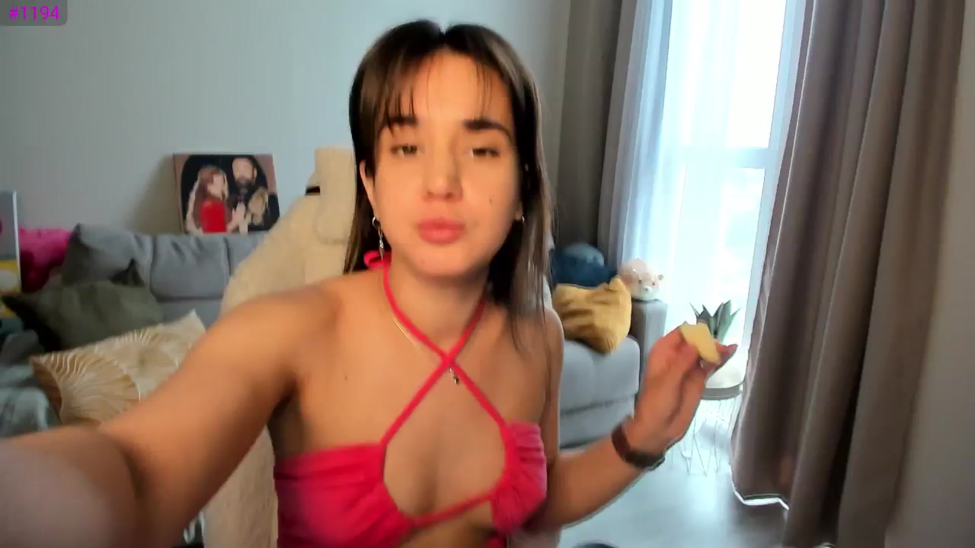 Gallery image thumbnail from Ellies_Smile's myfreecams stream on, 04/30/2025, 06:02 image 14 of 20