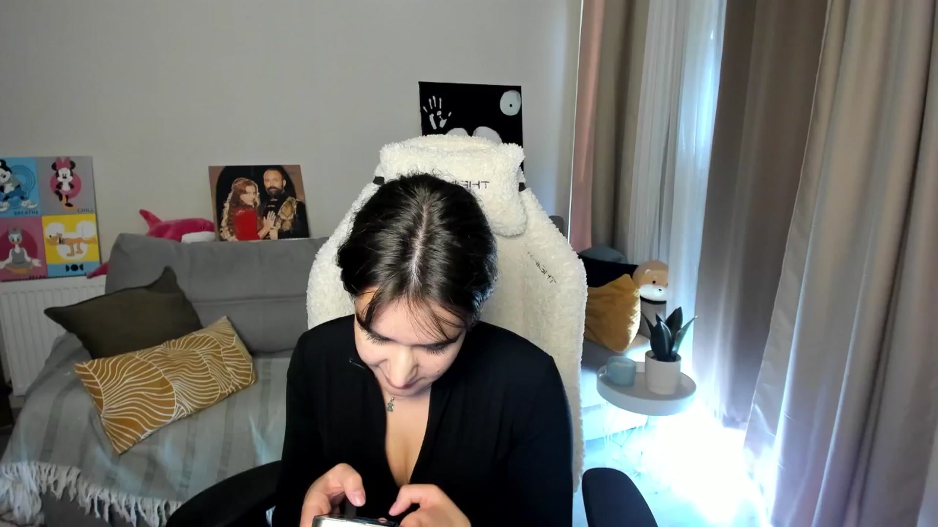 Gallery image thumbnail from Ellies_Smile's myfreecams stream on, 05/09/2025, 08:47 image 3 of 20