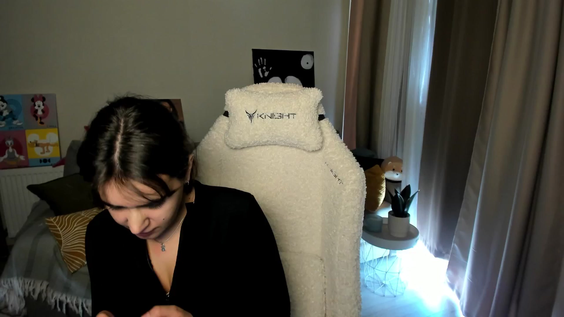 Gallery image thumbnail from Ellies_Smile's myfreecams stream on, 05/09/2025, 08:47 image 10 of 20