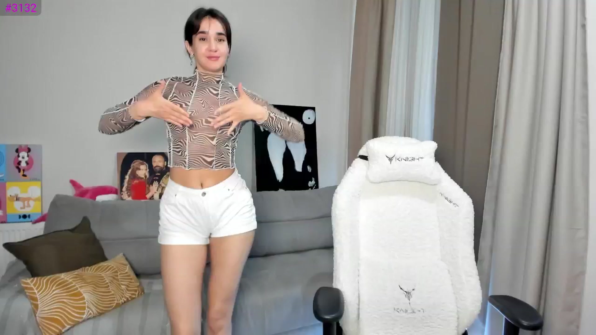 Gallery image thumbnail from Ellies_Smile's myfreecams stream on, 05/09/2025, 09:58 image 12 of 20