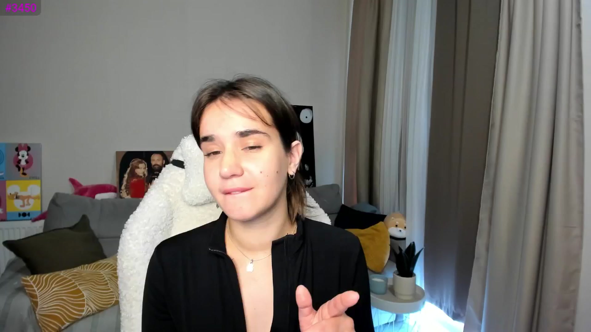 Gallery image thumbnail from Ellies_Smile's myfreecams stream on, 05/09/2025, 09:58 image 8 of 20