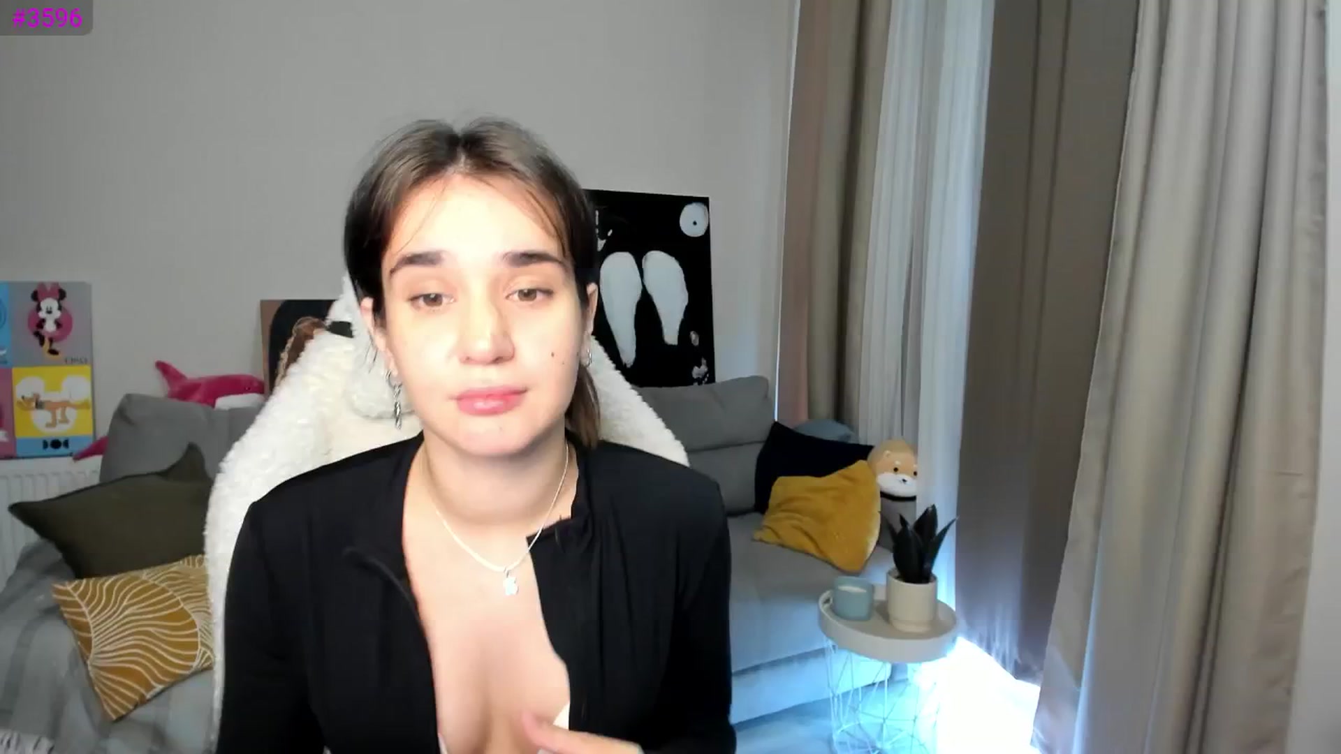 Gallery image thumbnail from Ellies_Smile's myfreecams stream on, 05/09/2025, 09:58 image 2 of 20