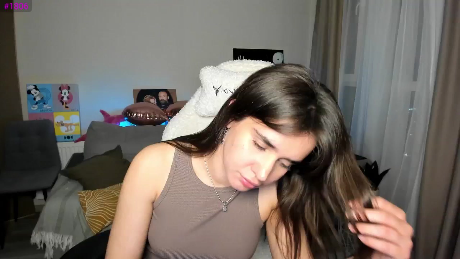 Gallery image thumbnail from Ellies_Smile's myfreecams stream on, 05/13/2025, 17:33 image 20 of 20